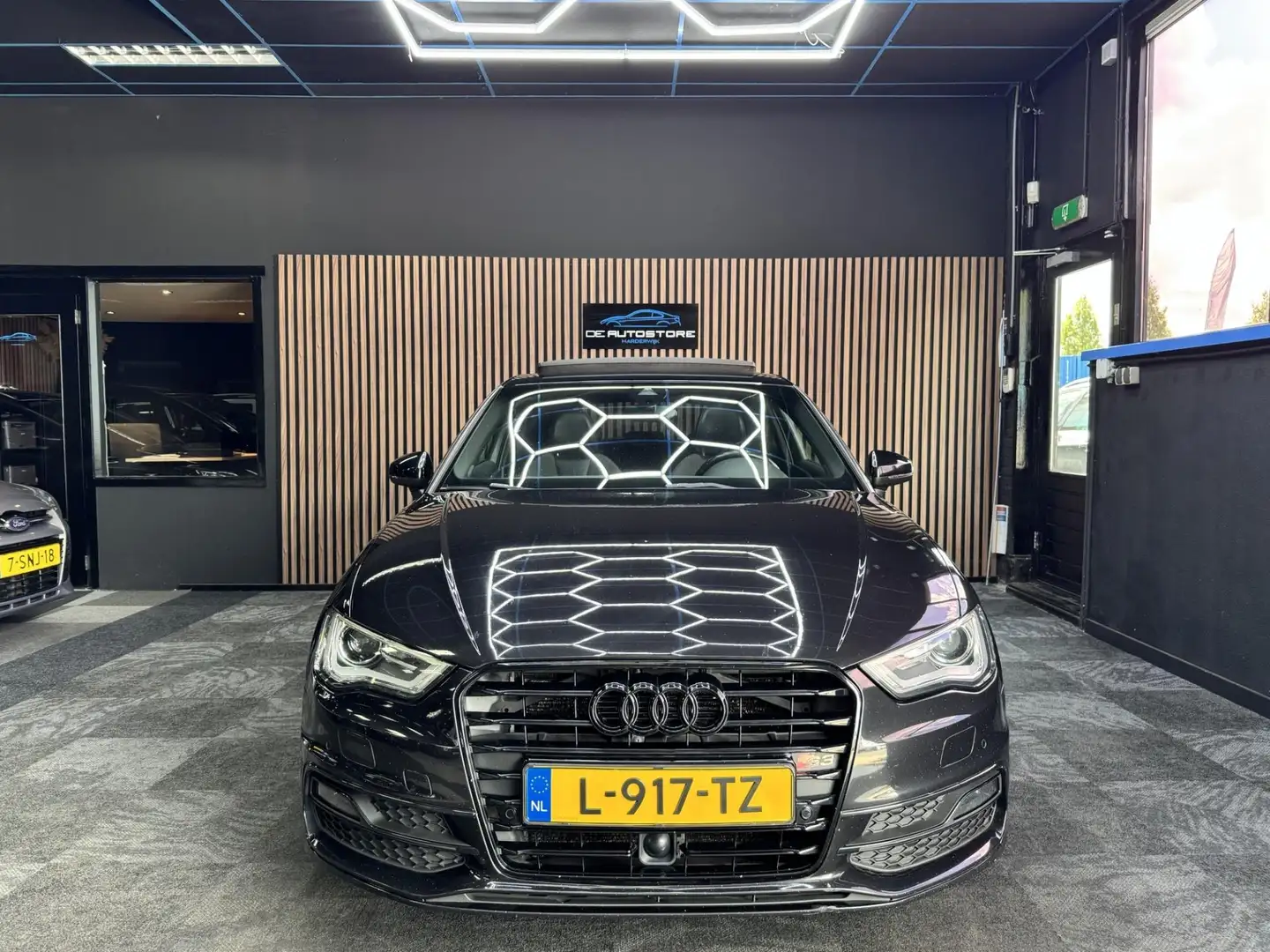 Audi A3 1.4 TFSI S Tronic 3X S-line navi Led Xenon panodak Negro - 2