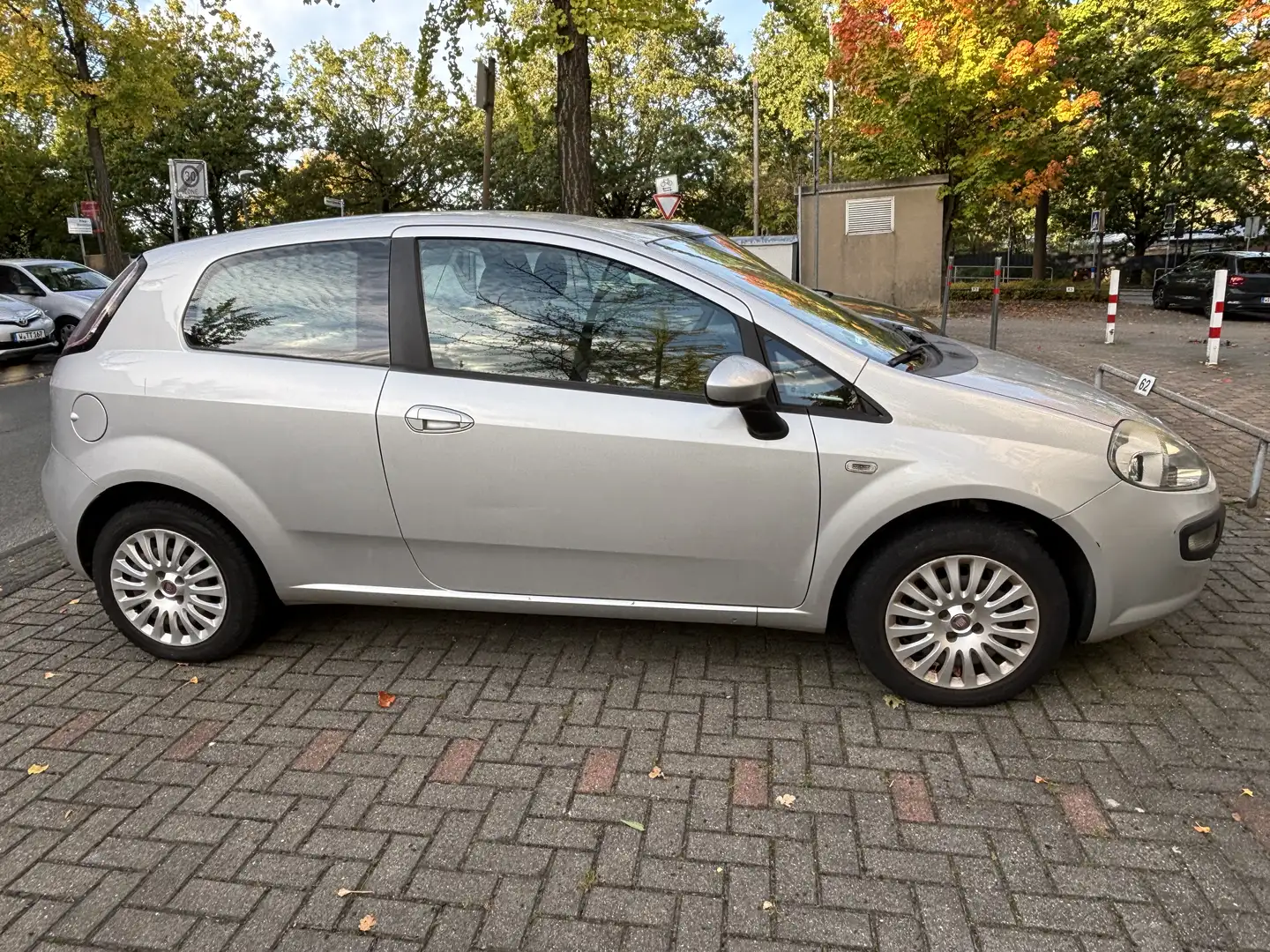 Fiat Punto AXB1A - 1