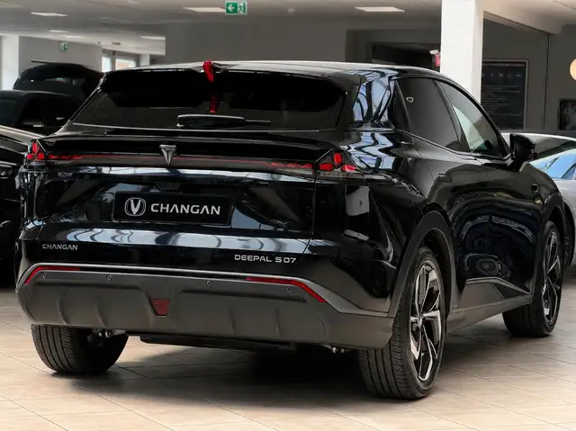 Changan Deepal S07 view 3
