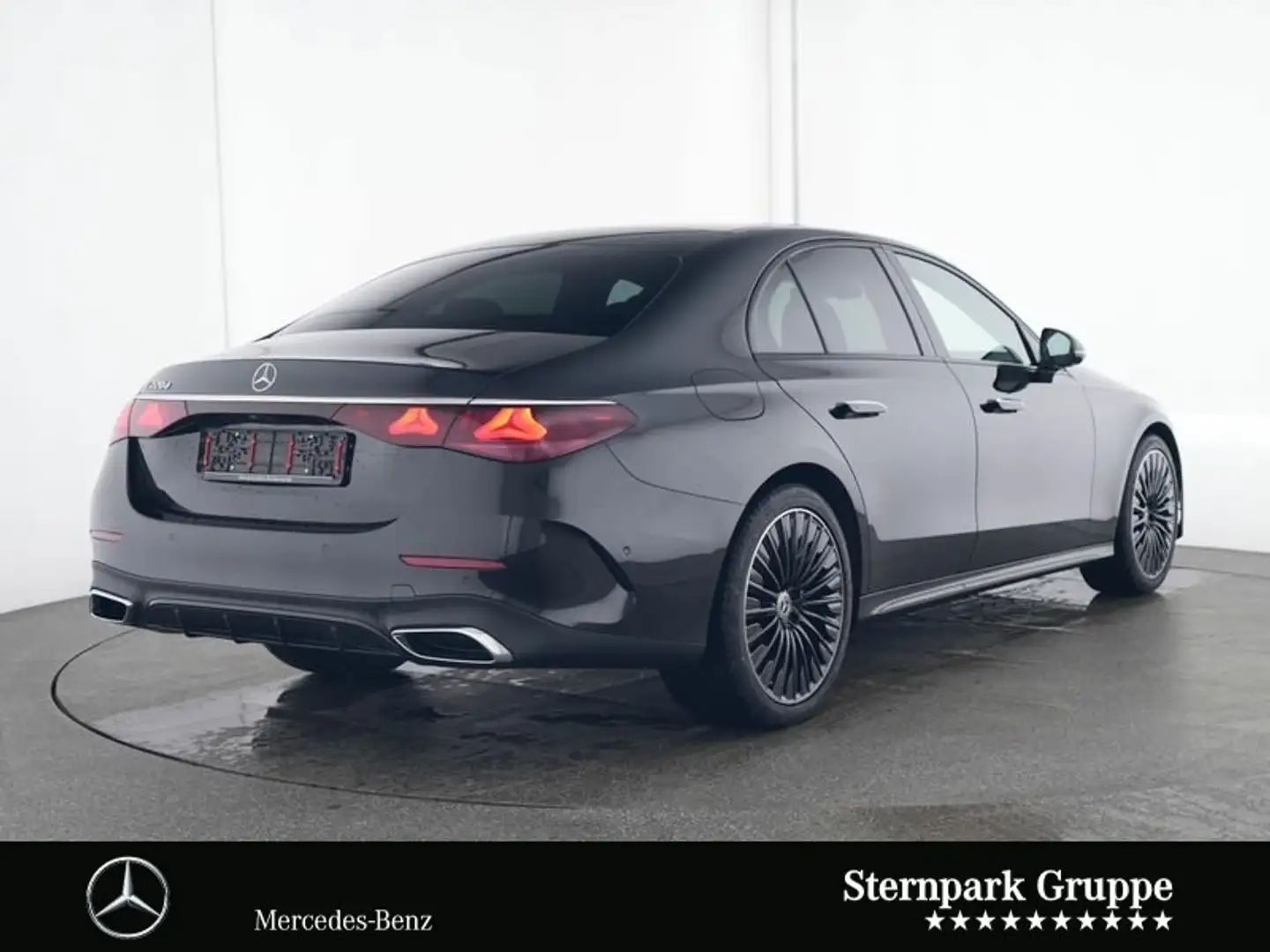 Mercedes-Benz E 220 E 220 d AMG Distro+Night+Keyless+Pano+Burme+20`+ Schwarz - 2