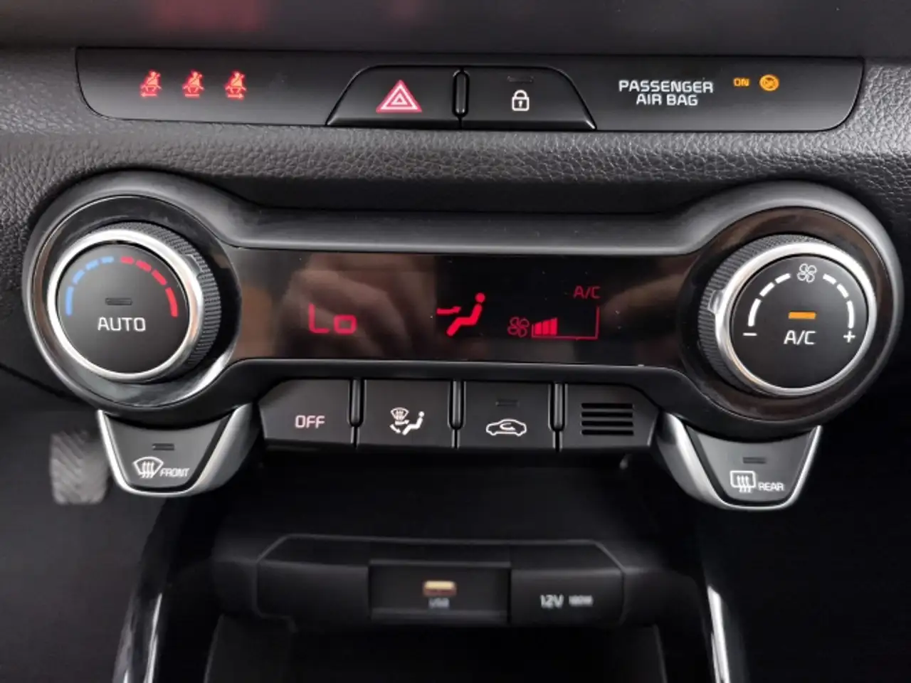 Kia Stonic 1.2 mpi Gpl Style Special Edition 78cv, миниатюра 16