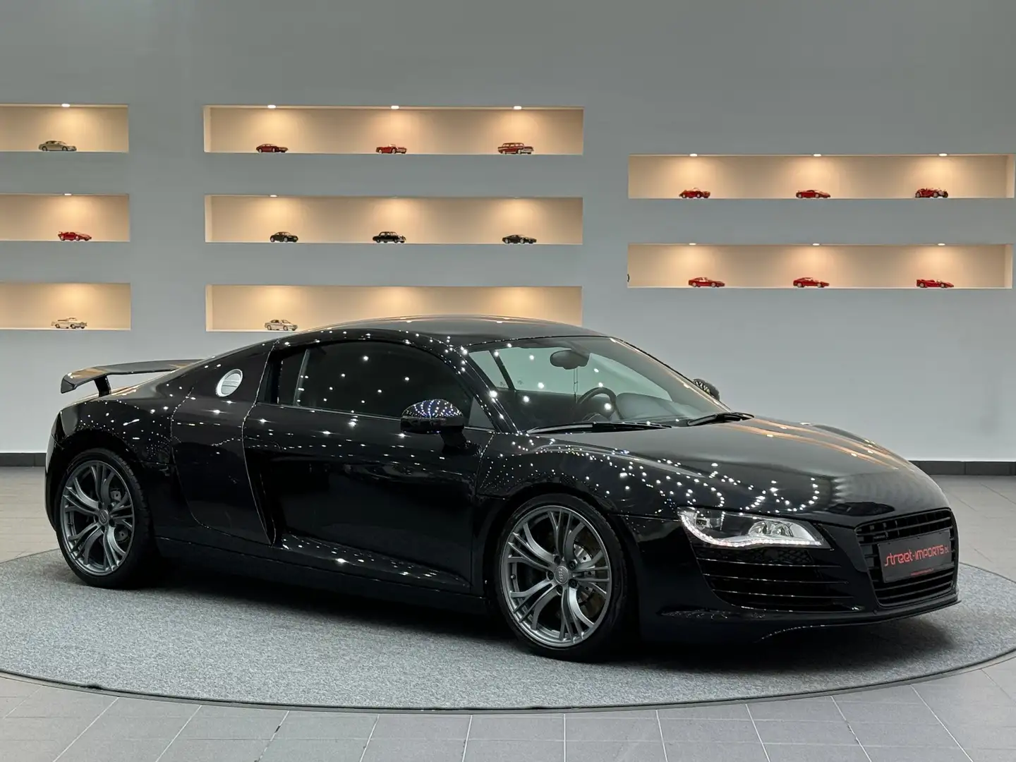 Audi R8 4.2 V8 FSI quattro*Bang & Olufsen*Phantomschwarz* crna - 2