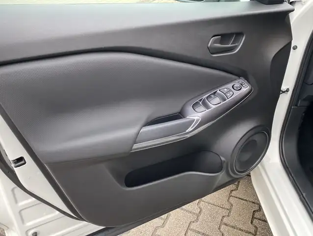 Nissan Juke view 3