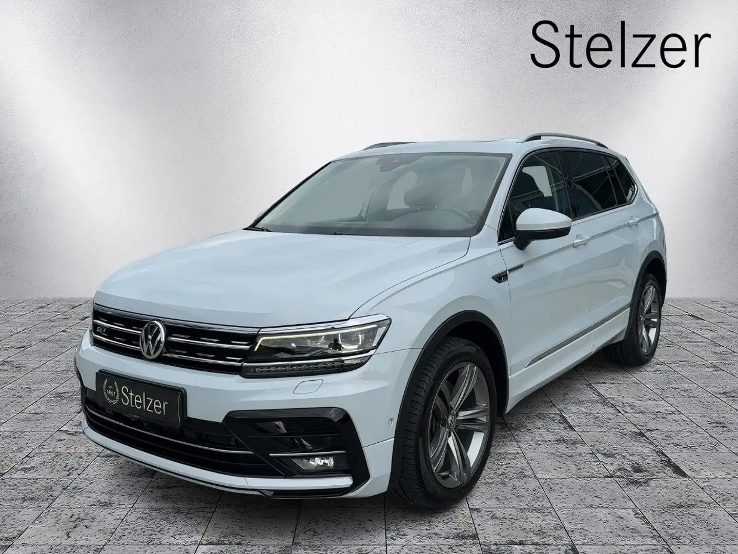 Volkswagen Tiguan Allspace R-Line AHK Pano AUT Weiß - 1