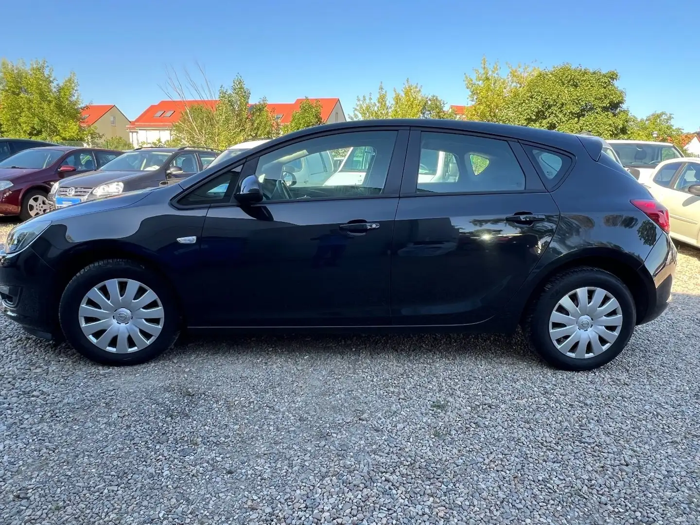 Opel Astra J Lim. 5-trg. Edition 1,6 - 2