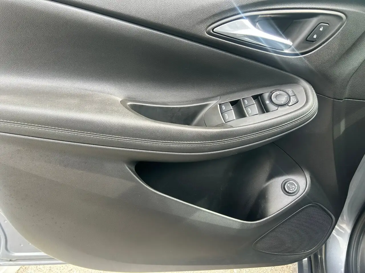Buick Encore снимка Buick Encore
