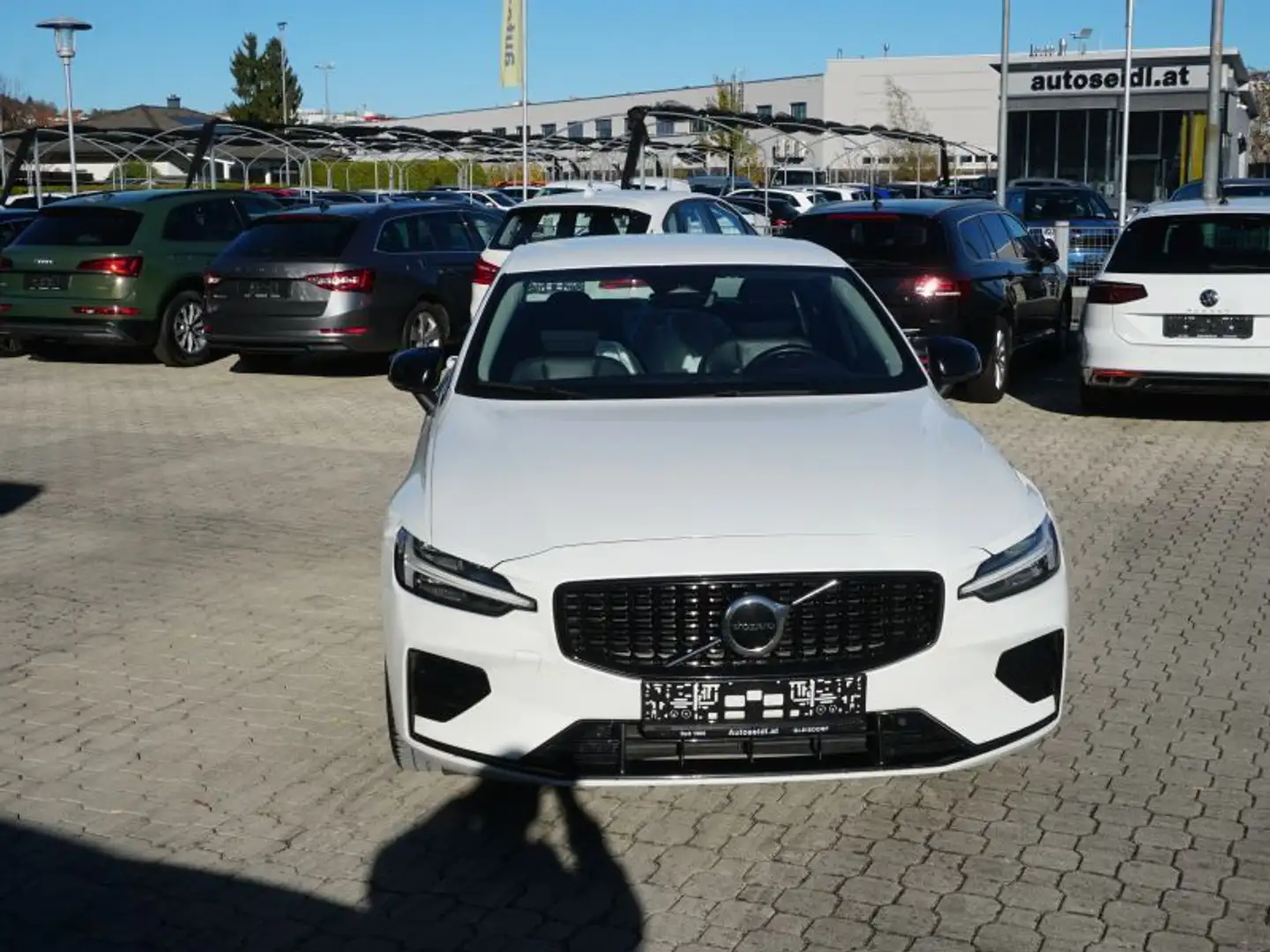 Volvo S60 B3 R-Design Geartronic *2023!+LED+NAVI* Weiß - 2
