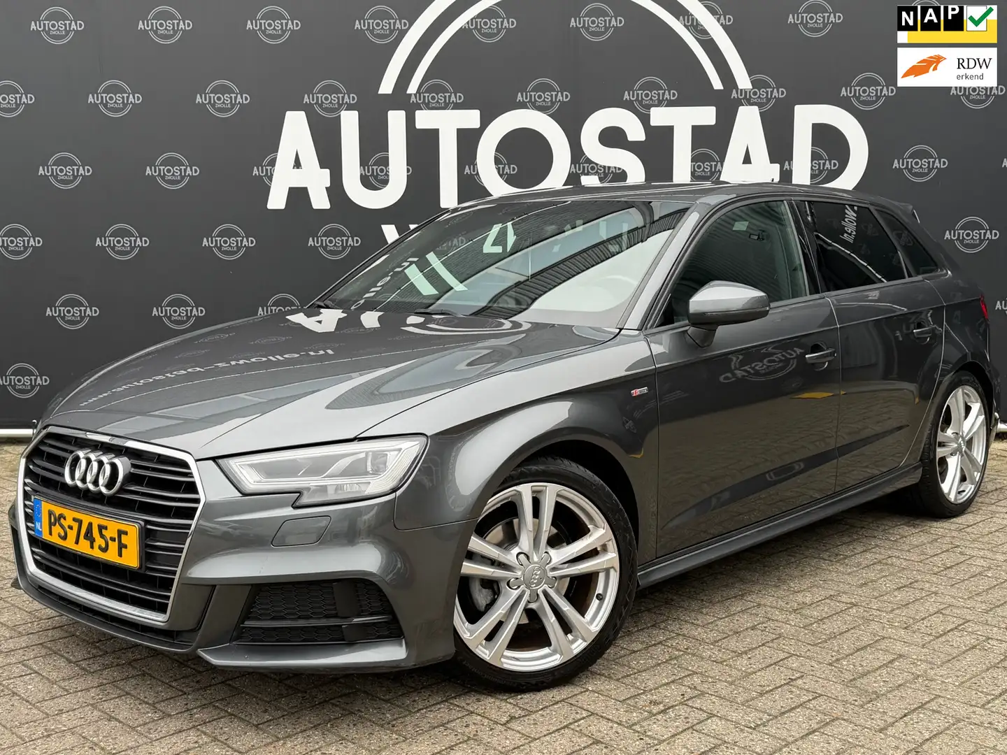 Audi A3 Sportback 1.0 TFSI Sport 2x S Line NL-Auto/2e Eige Grau - 1