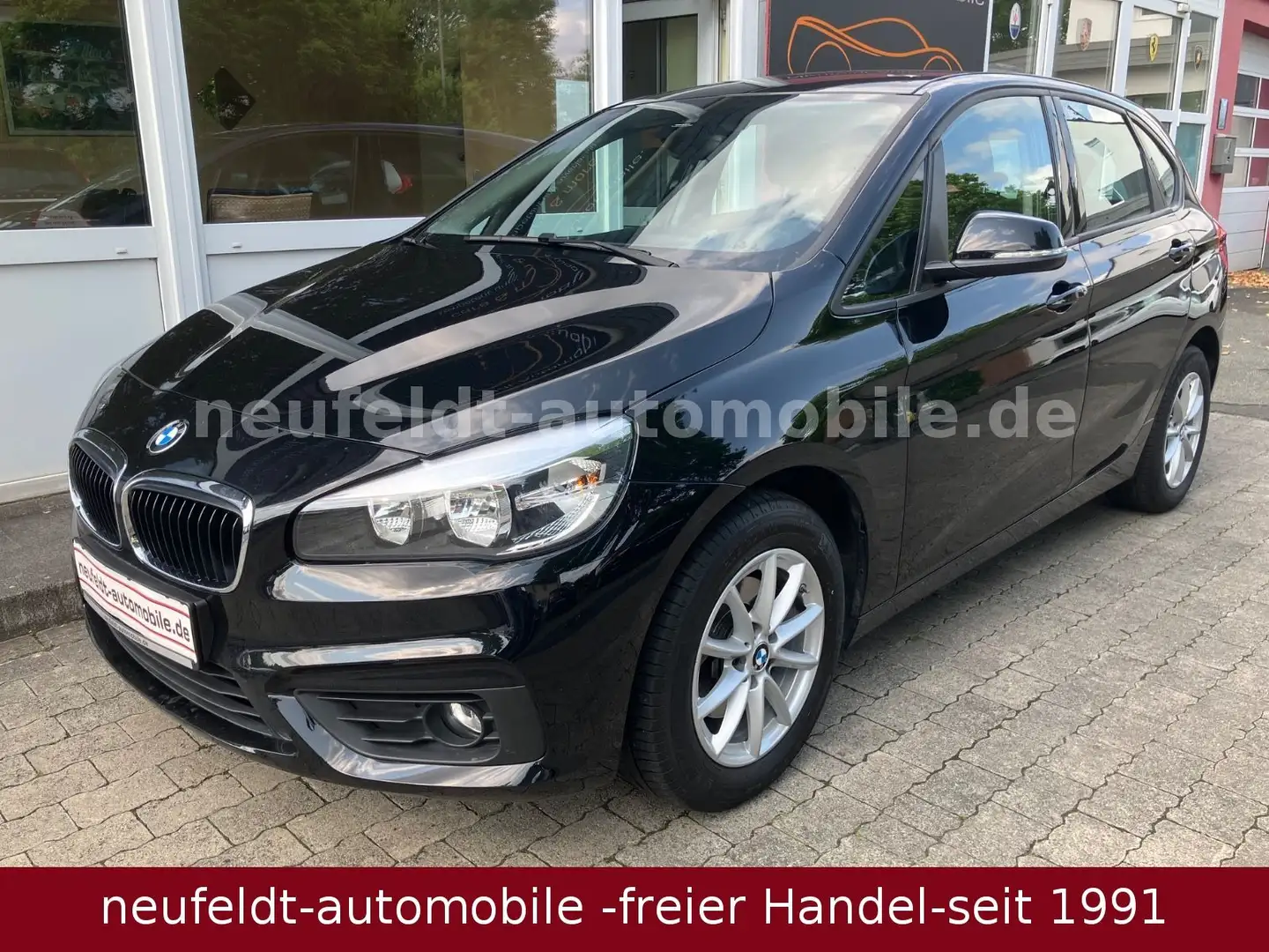 BMW 218 Automatik AHK Schwarz - 1