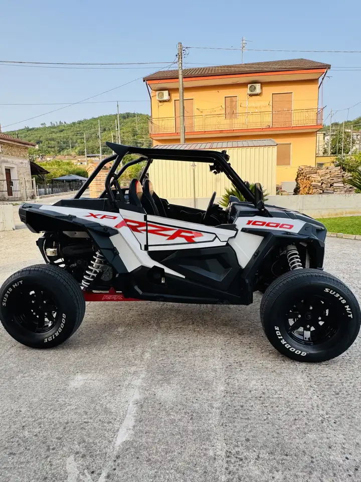 Polaris RZR 1000