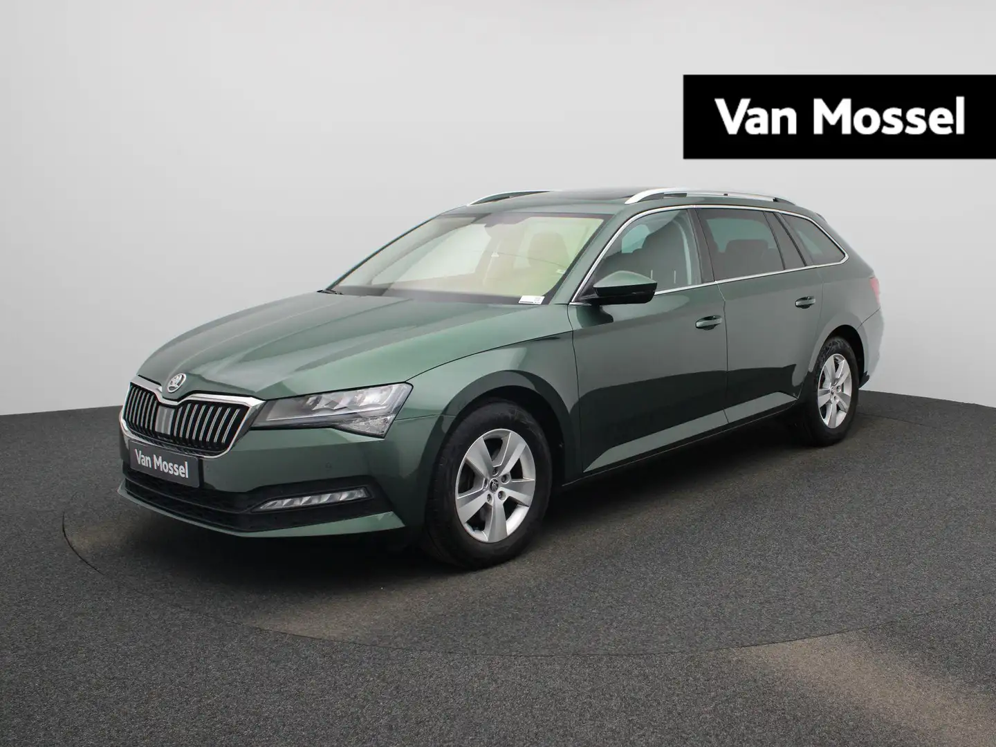 Skoda Superb Combi 2.0 CRTDI 90kW DSG7 Ambition Panoramische da Vert - 1