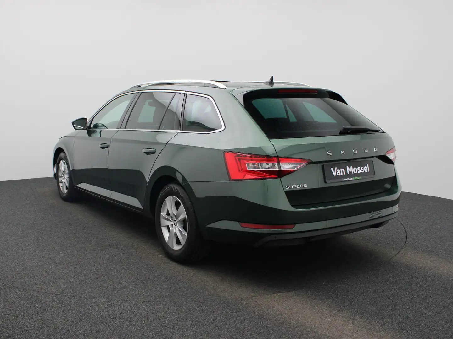 Skoda Superb Combi 2.0 CRTDI 90kW DSG7 Ambition Panoramische da Vert - 2