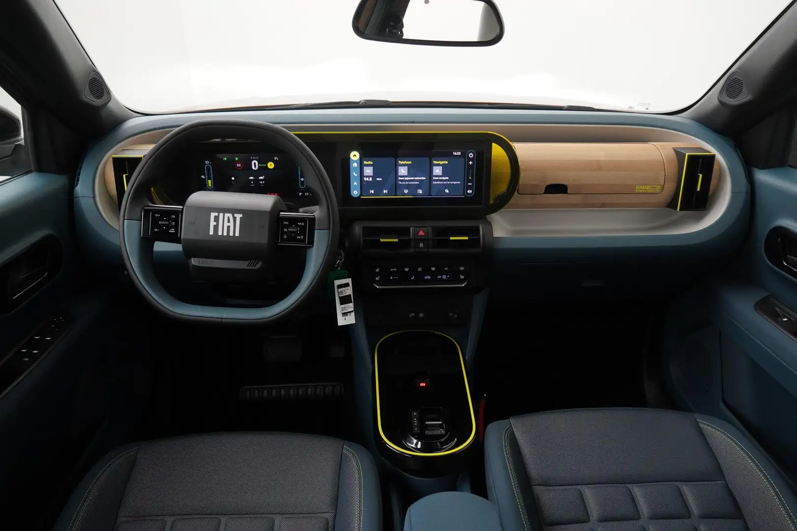 Fiat Grande Panda La Prima 11 kW 44 kWh | Navigatie | Climate Contro Bruin - 2