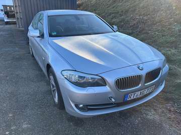 530 d Bi Xenon Navi PDC Tempomat SFZ