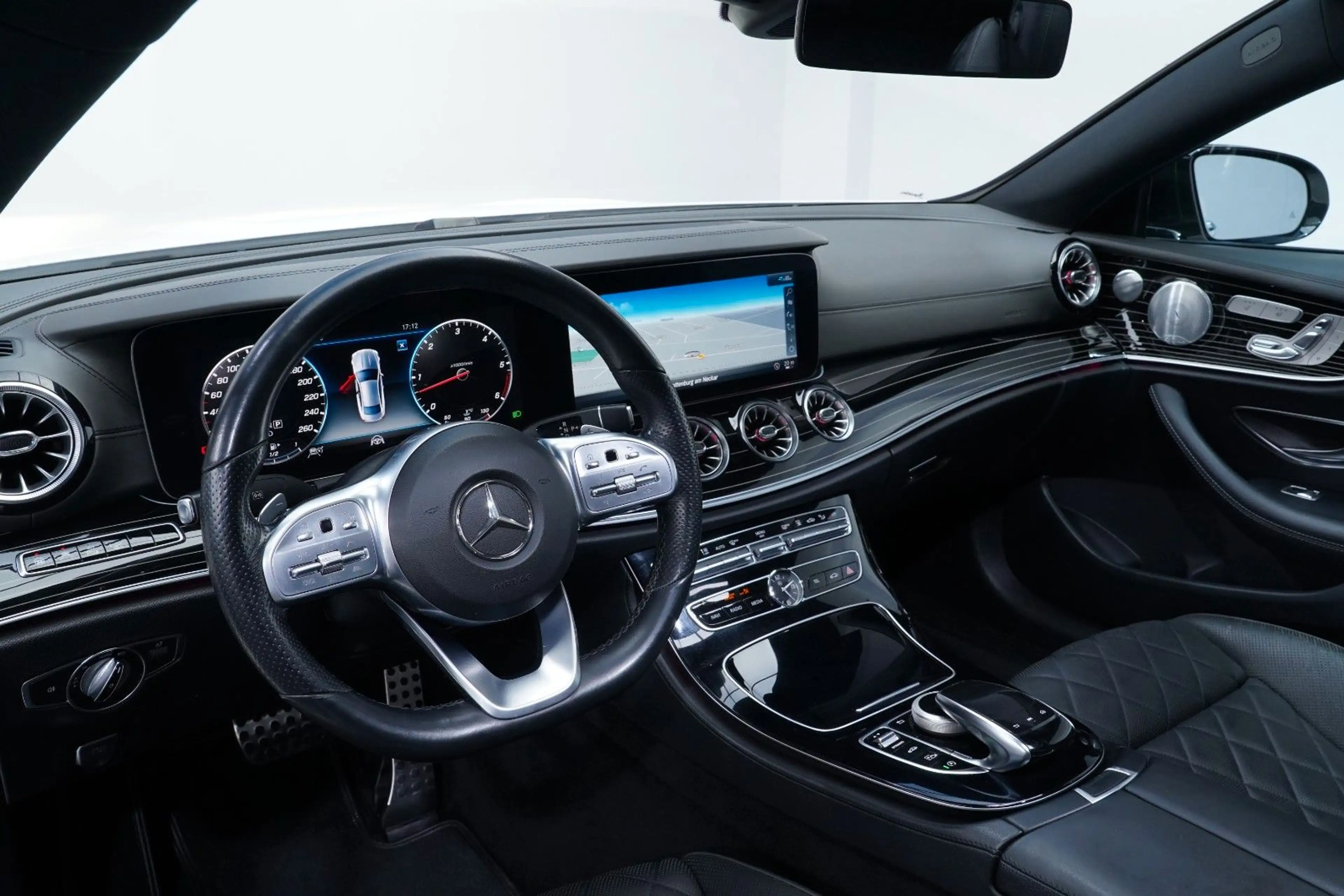 Mercedes-Benz E 400 d 4M Coupé AMG LED/BURM/AIR/4D-BURM/DESIGN — photo 8