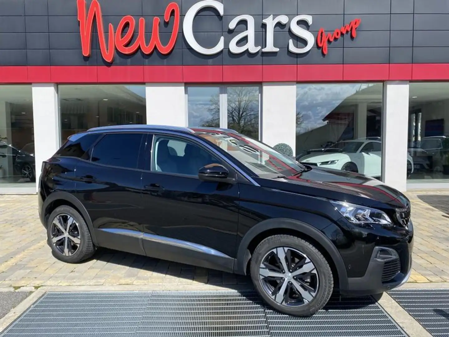 Peugeot 3008 BlueHDi 130 S&S NAVI-APP-RETROCAMERA Nero - 1