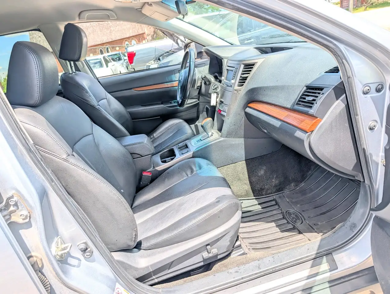 Subaru OUTBACK снимка Subaru OUTBACK