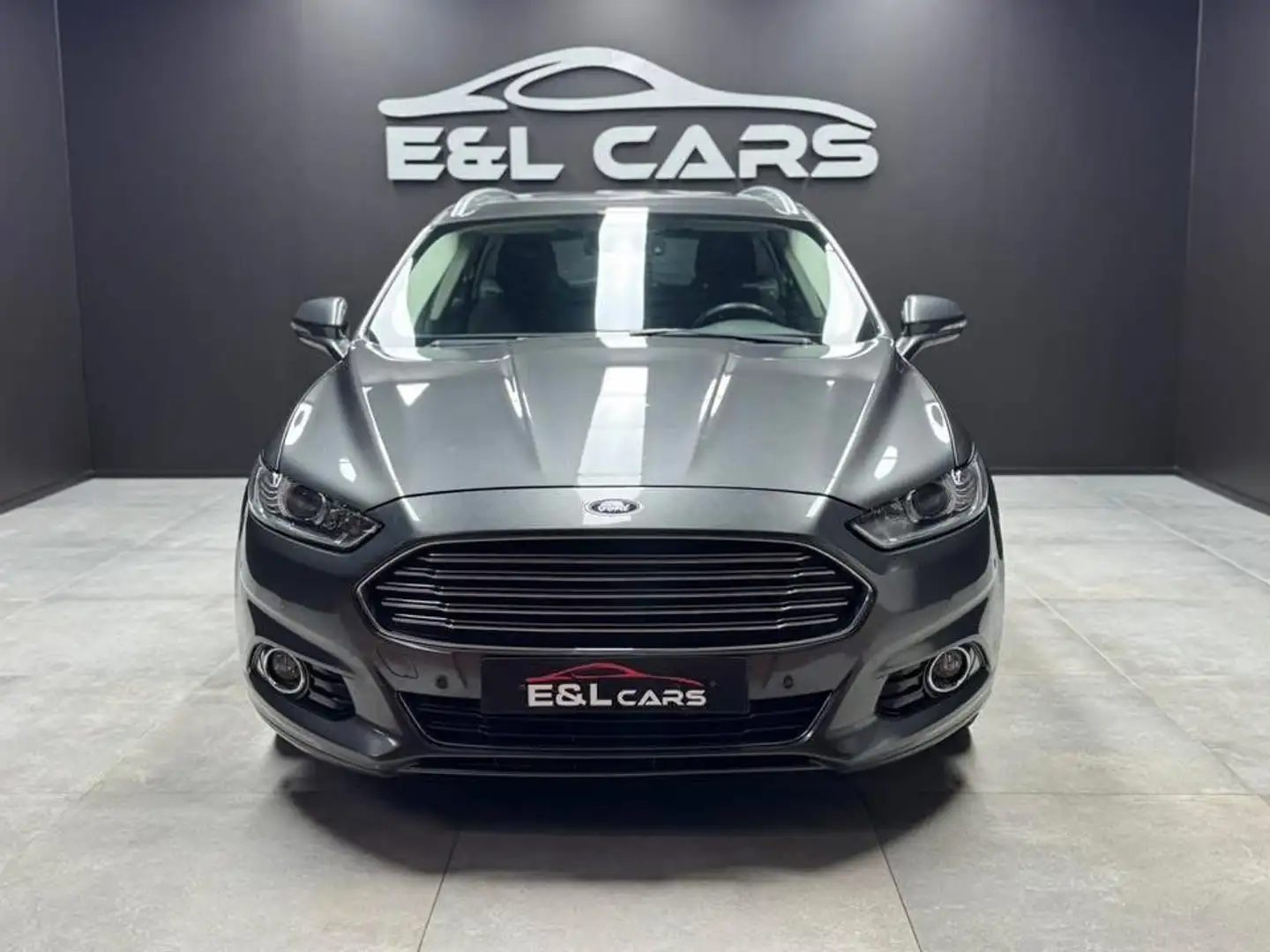 Ford Mondeo Réservé Gris - 2