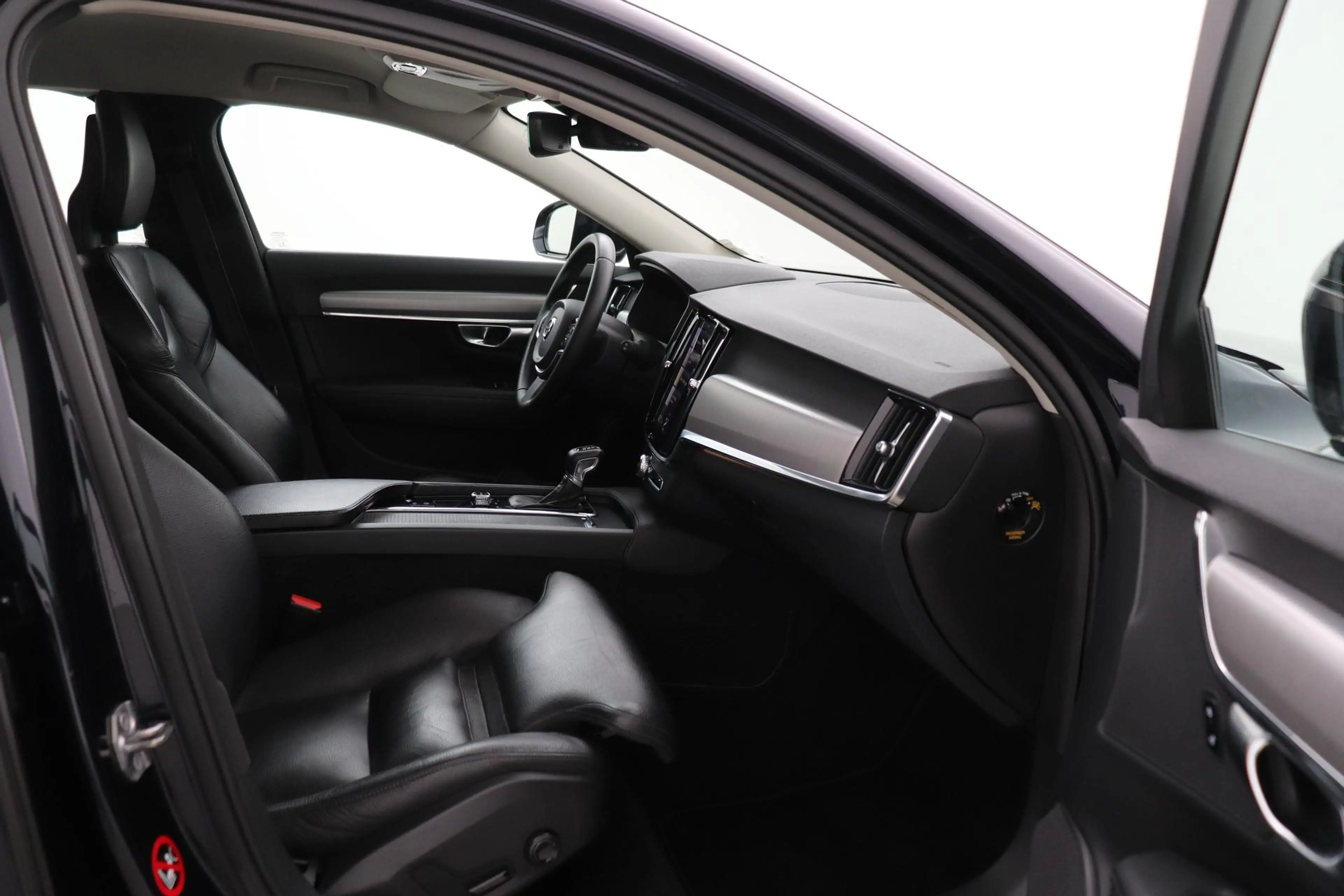 Volvo V90 2.0 T5 Momentum | Trekhaak | Leder | BLIS | Volled — photo 5