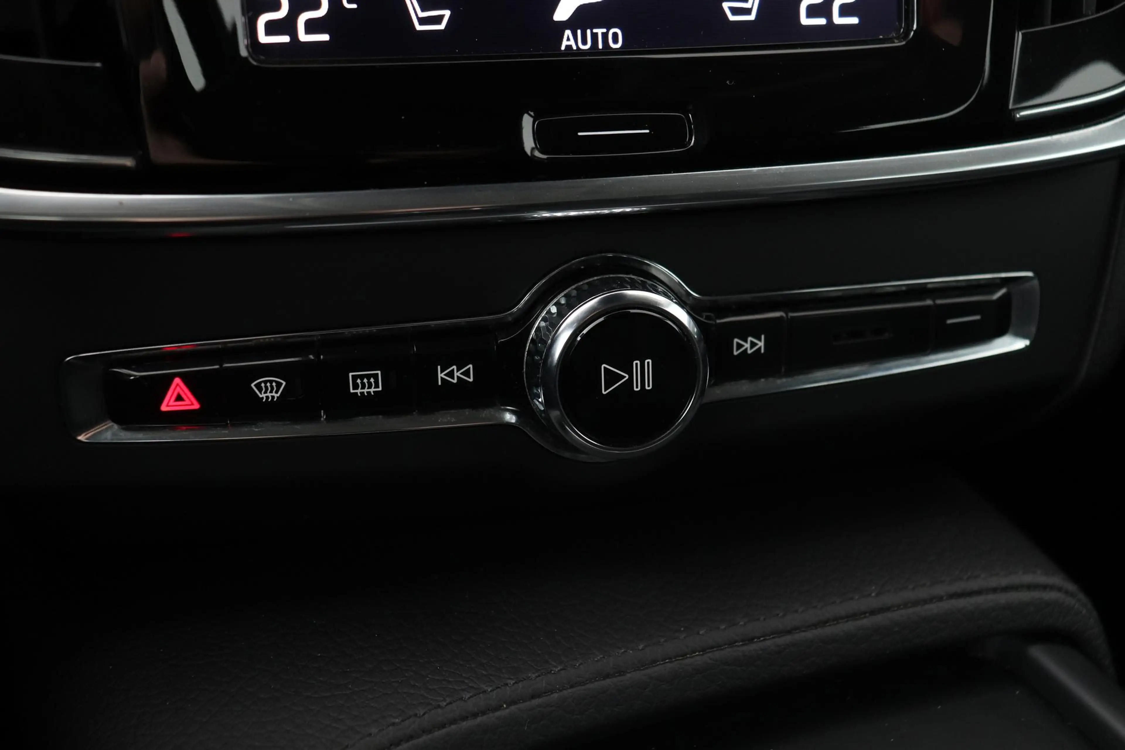 Volvo V90 2.0 T5 Momentum | Trekhaak | Leder | BLIS | Volled — photo 31