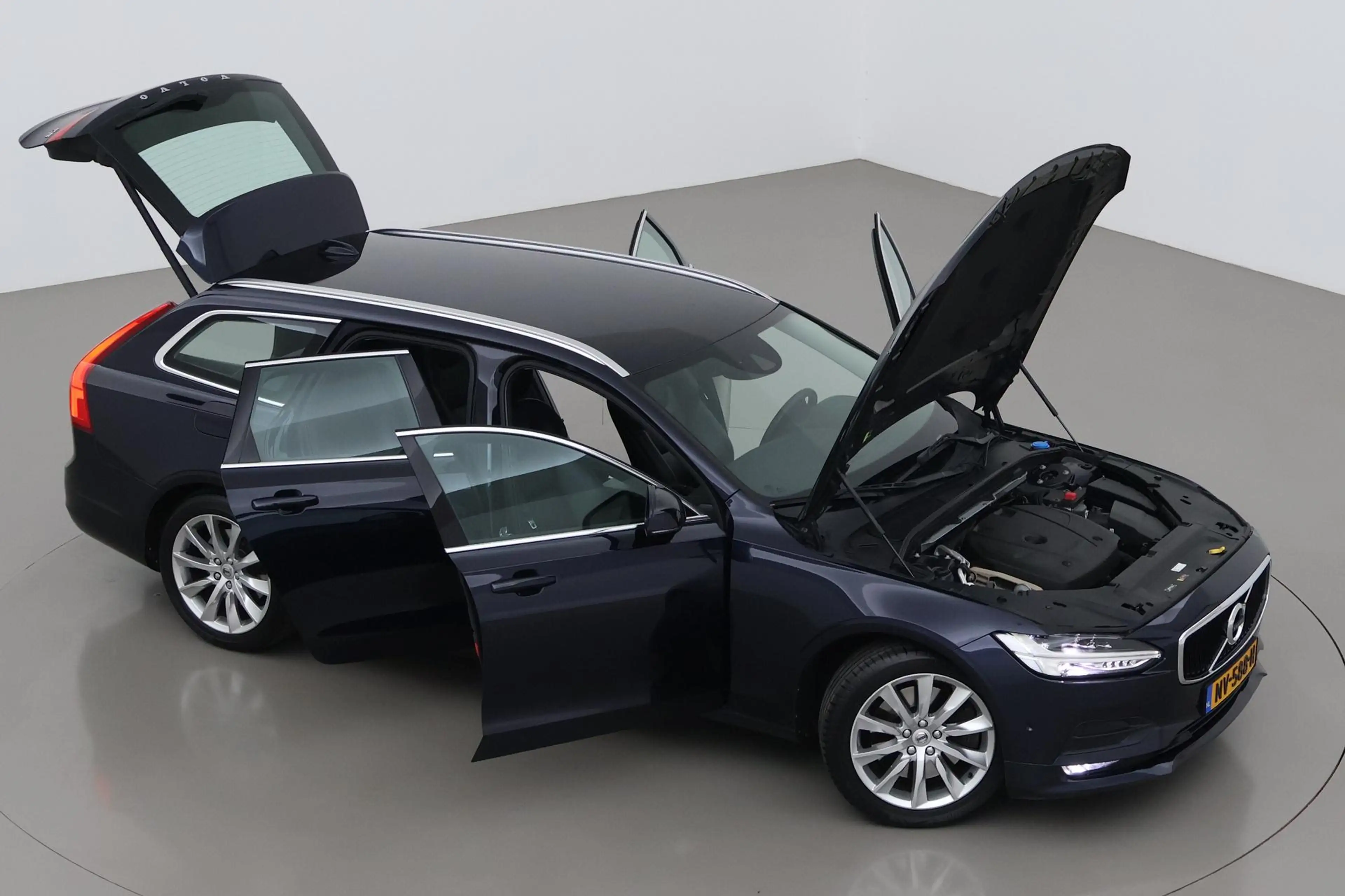 Volvo V90 2.0 T5 Momentum | Trekhaak | Leder | BLIS | Volled — photo 6