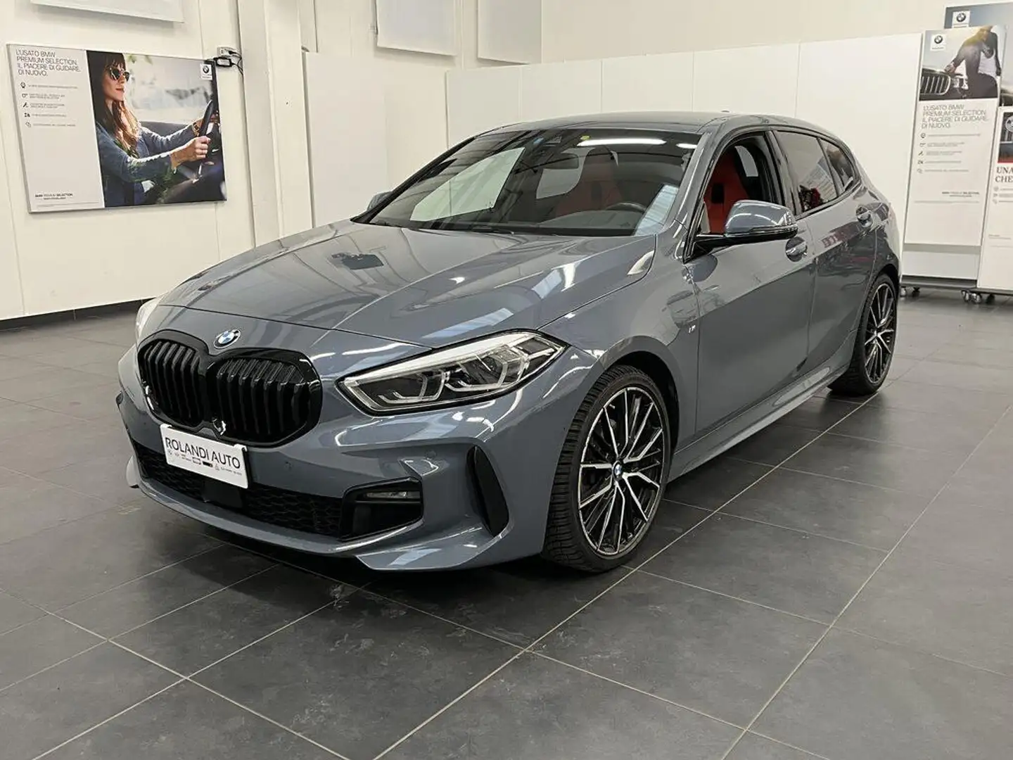BMW 118 d Msport auto Grau - 1