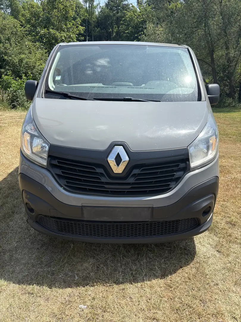 Renault Trafic - 1