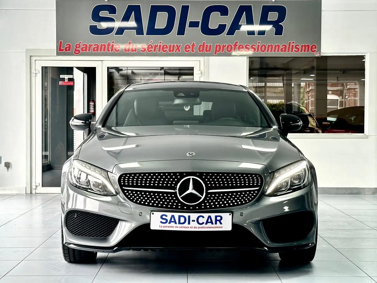 Mercedes-Benz C 180 Coupe 156cv - AMG LINE EDITION Gris - 2