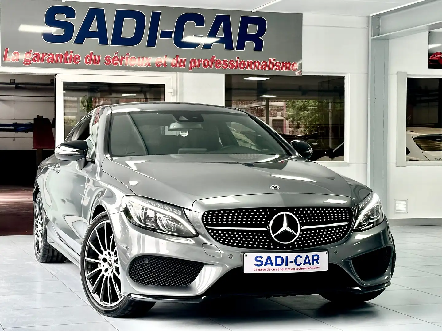 Mercedes-Benz C 180 Coupe 156cv - AMG LINE EDITION Gris - 1