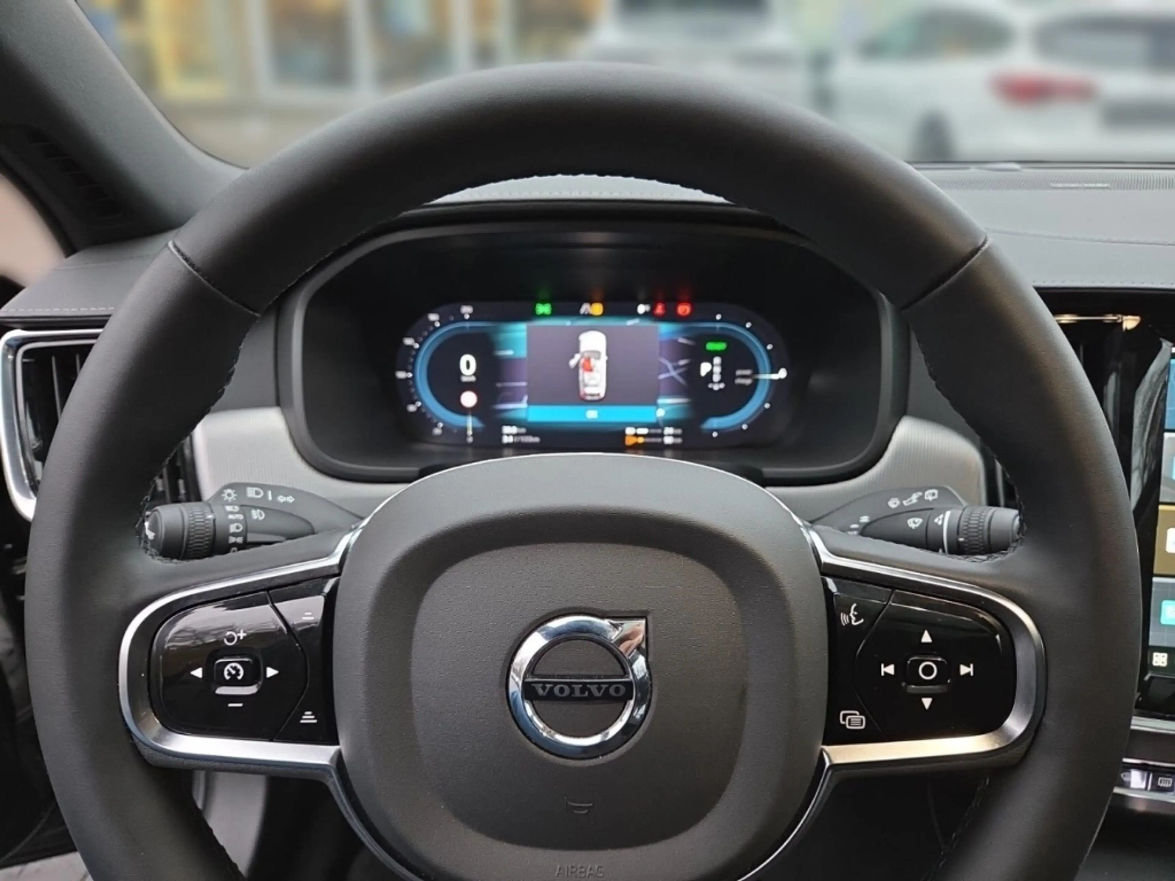 Volvo V90 T6 Plug-In Hybrid AWD Plus Dark mit Luftfw.,Panora — photo 8
