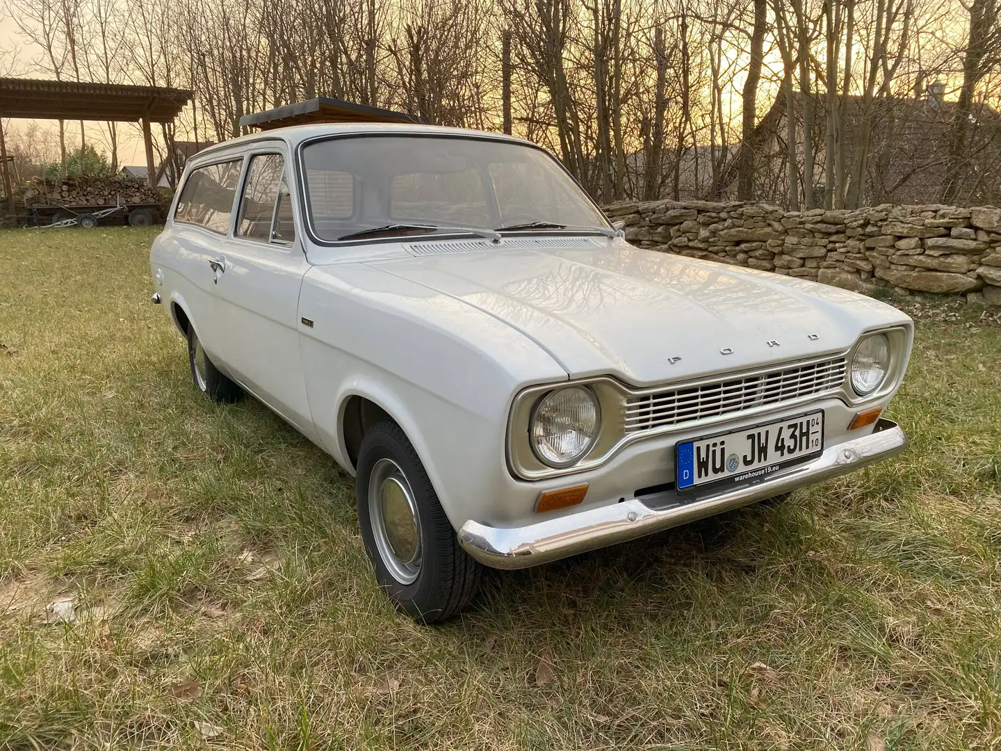 Ford Escort Hundeknochen Kombi Weiß - 1