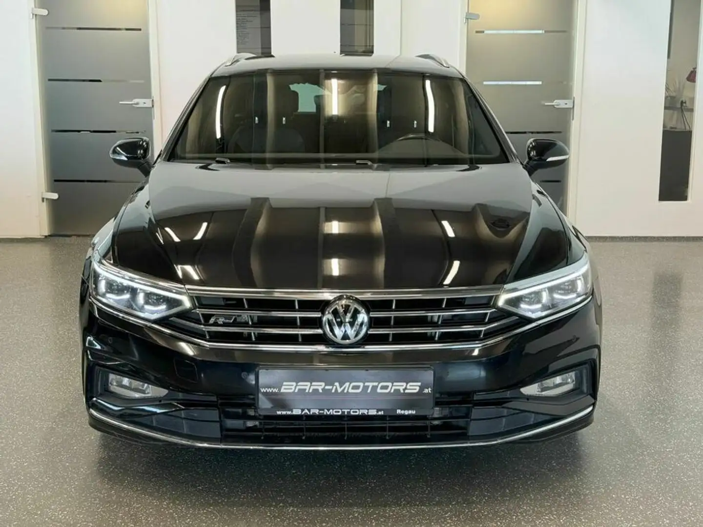 Volkswagen Passat 4-Motion R-LINE*MATRIX*AHK*STHZ*LANE*ACC*TO Negro - 2