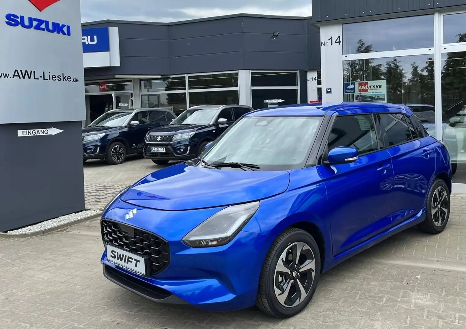 Suzuki Swift Swift 1.2 Dualjet Hybrid MT Comfort+ Bleu - 1