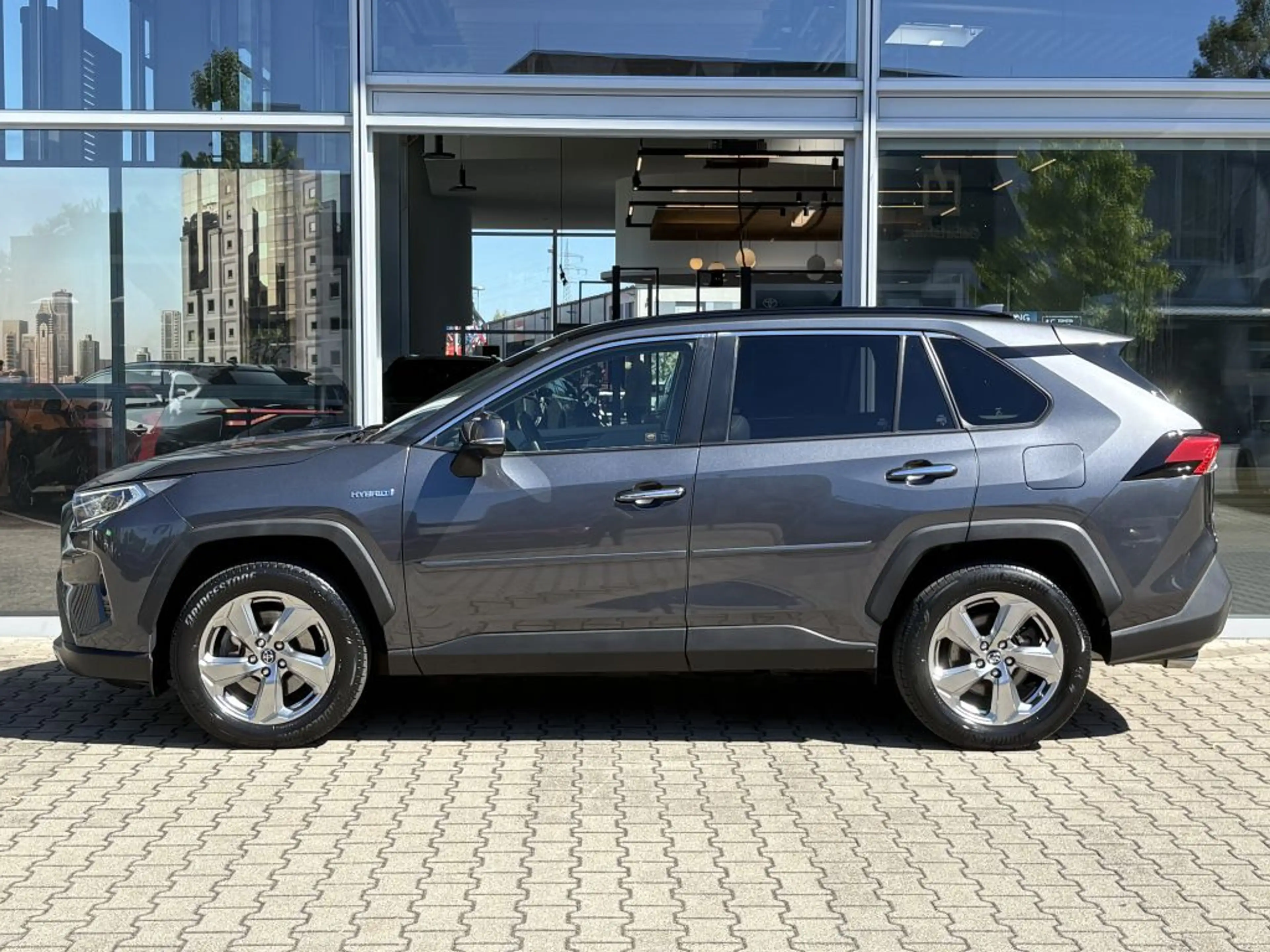 Toyota RAV 4 2.5 4x4 Hybrid Lounge*Panorama*360°Kamera*JBL* — photo 7