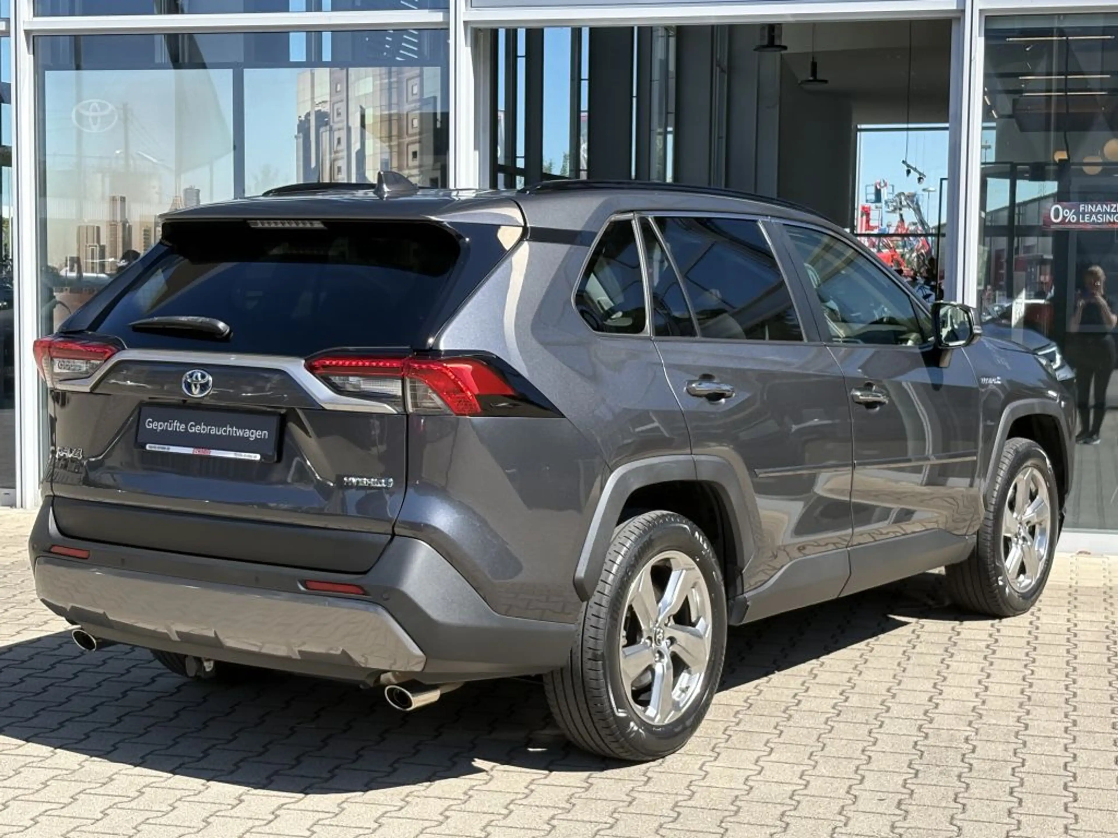 Toyota RAV 4 2.5 4x4 Hybrid Lounge*Panorama*360°Kamera*JBL* — photo 5