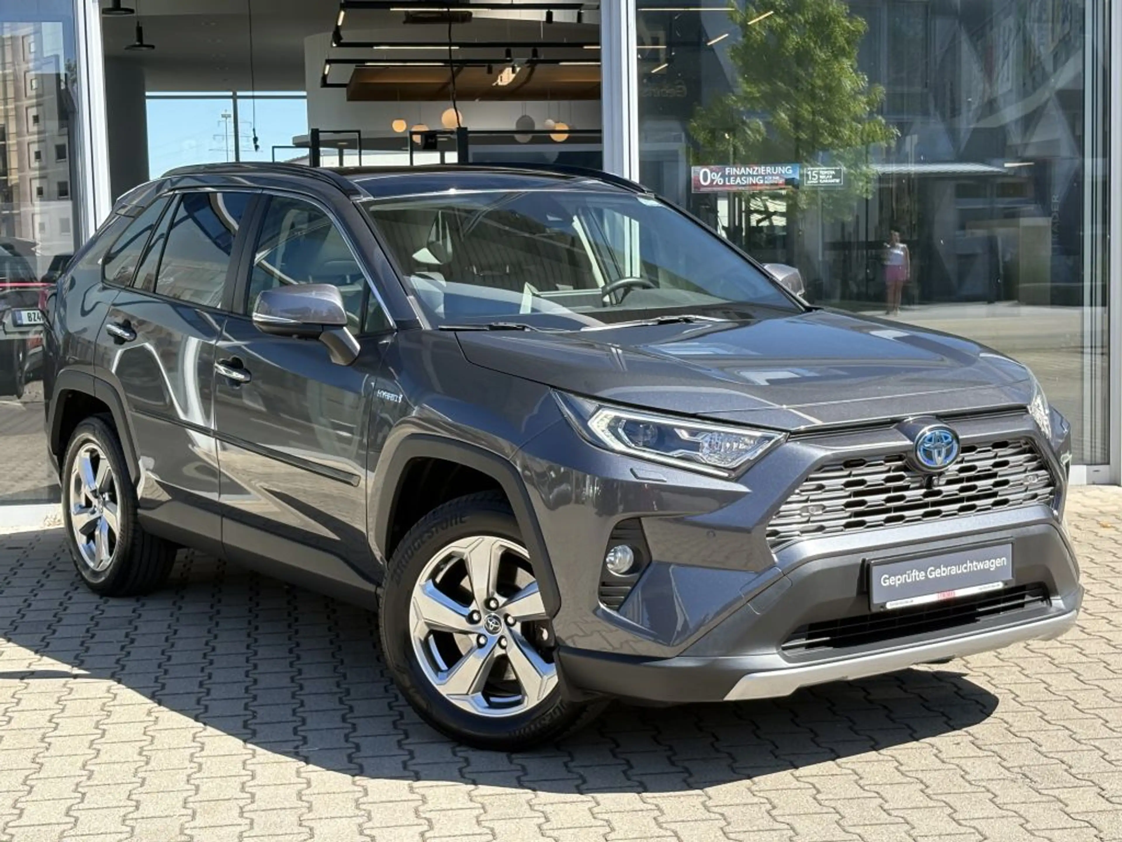 Toyota RAV 4 2.5 4x4 Hybrid Lounge*Panorama*360°Kamera*JBL* — photo 3