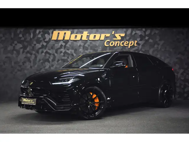 Lamborghini Urus V8 - NERO HELENE / ORANGE - AKRAPOVIC