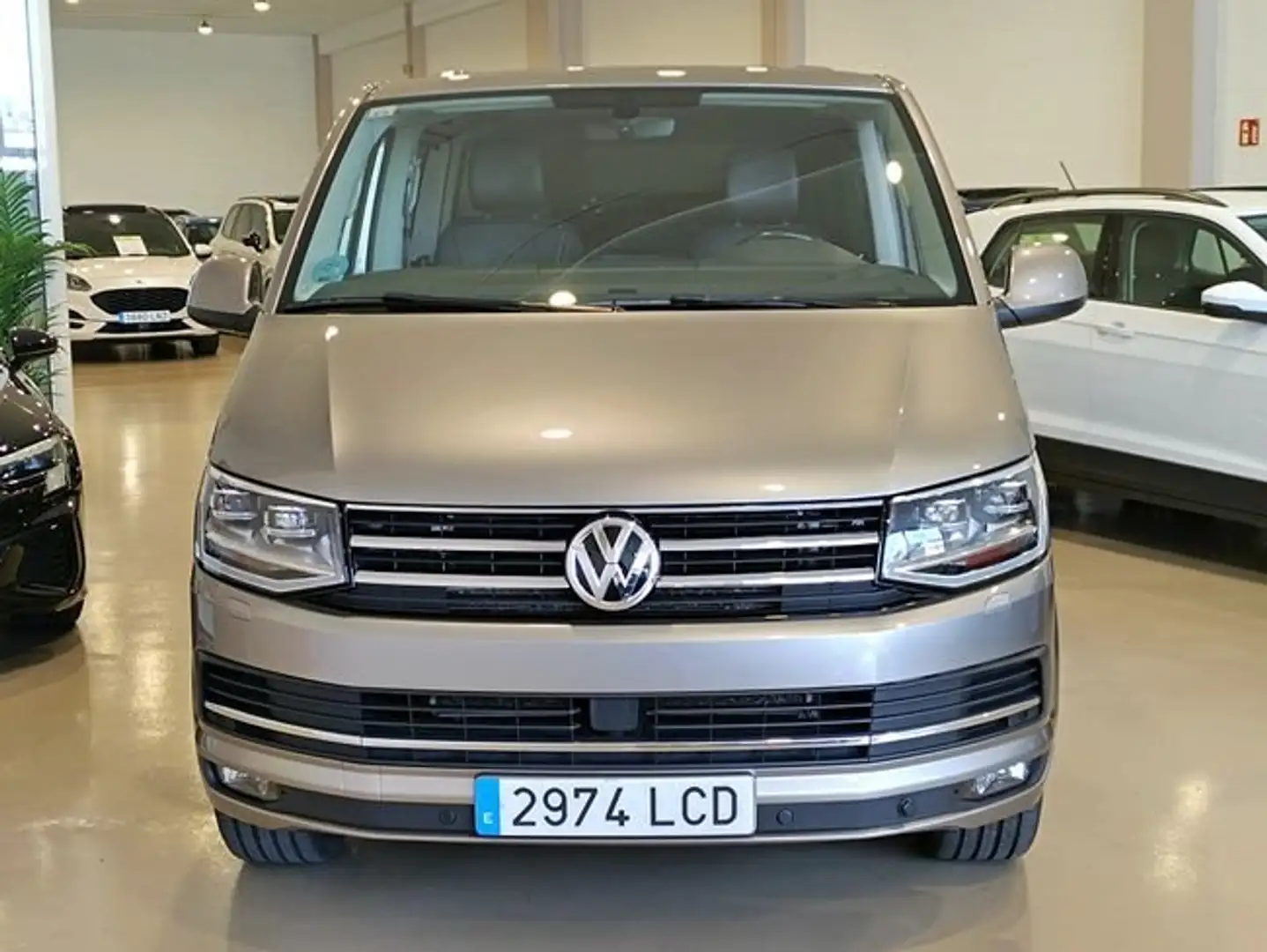 Volkswagen Multivan Premium Corto 2.0 TDI 110kW BMT DSG Plateado - 2