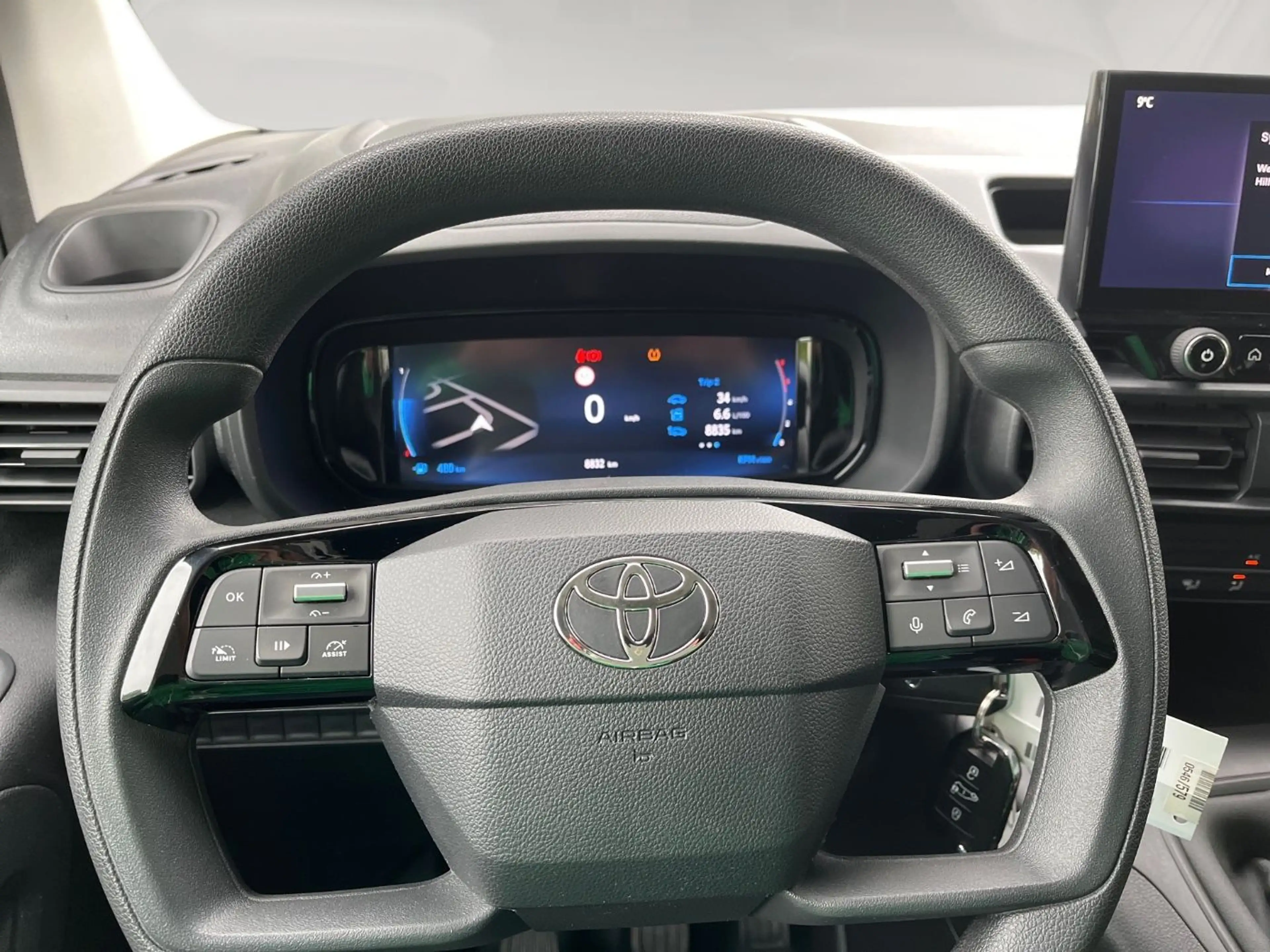 Toyota Proace City 1.5 D-4D L1 Meister DynLicht+LED+PDC — photo 8