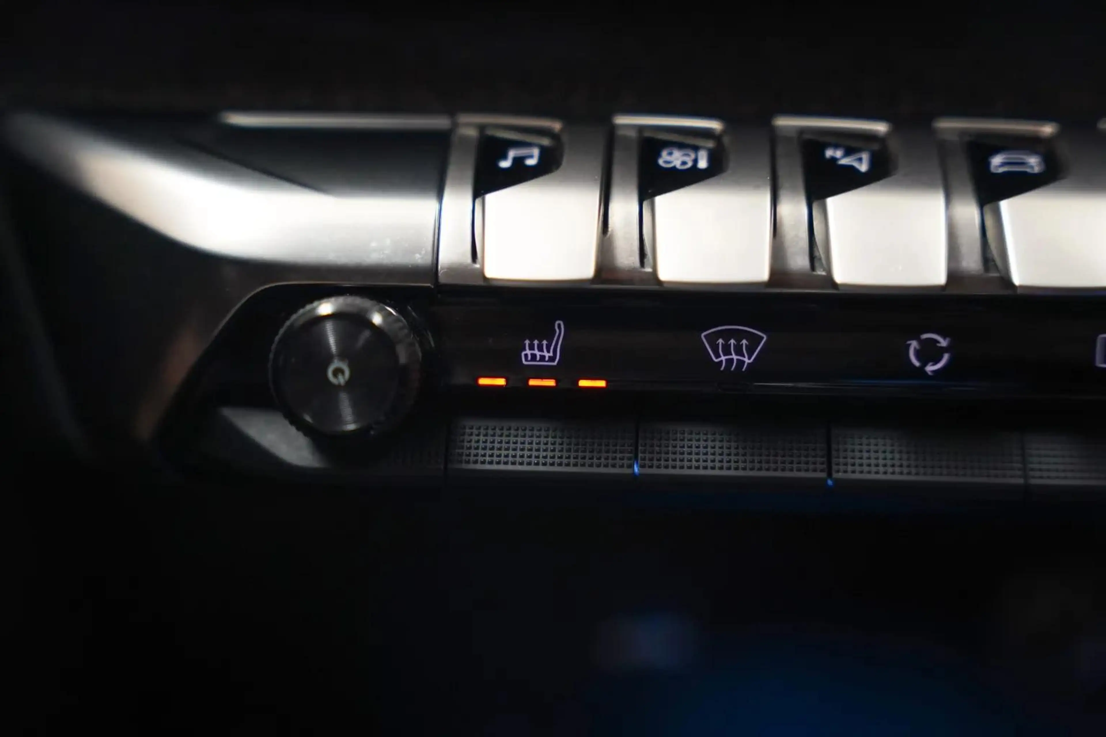 Peugeot 3008 1.2 PureTech Allure | Automaat | Nieuwe riem | Aan — photo 12