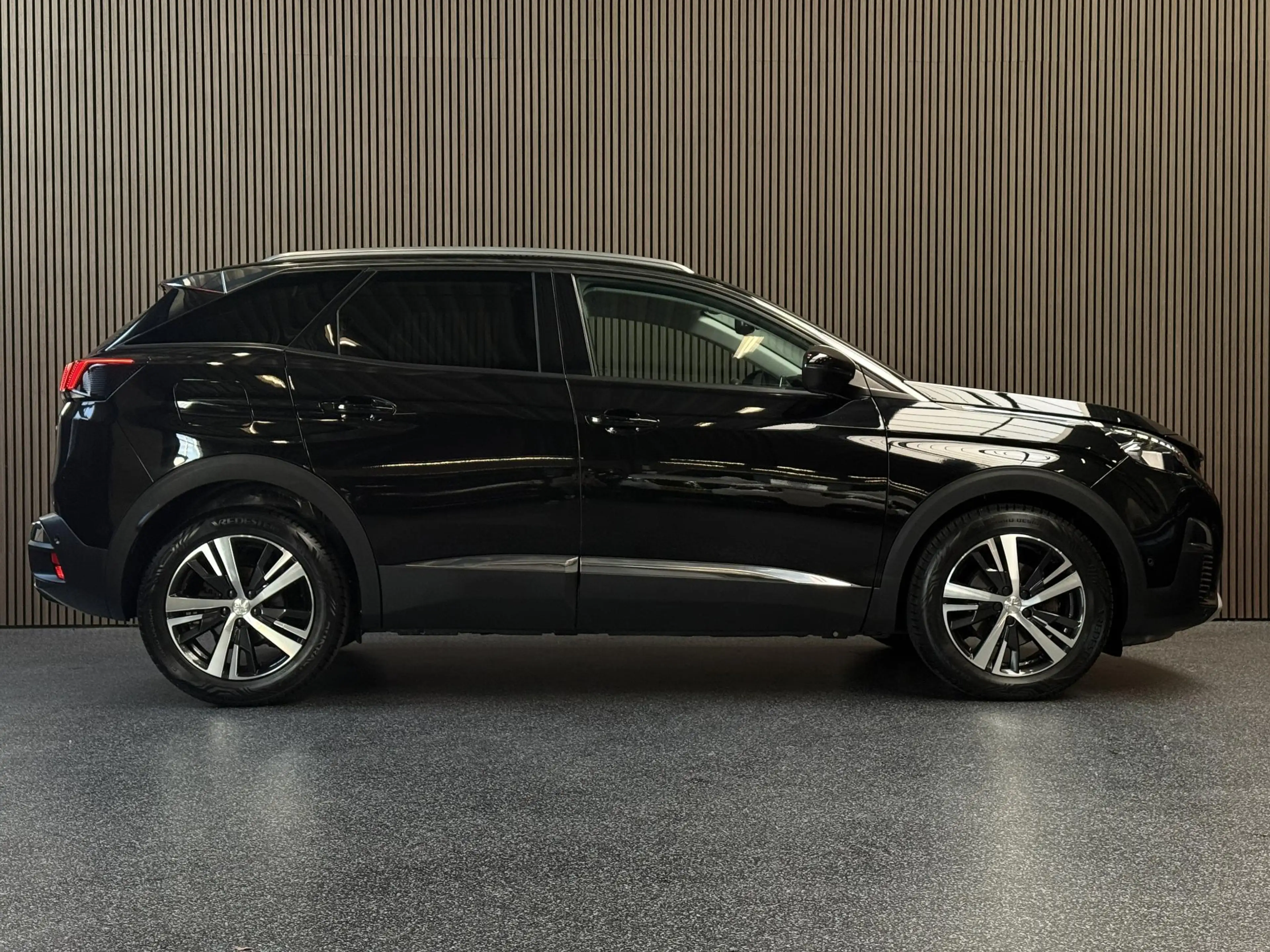 Peugeot 3008 1.2 PureTech Allure | Automaat | Nieuwe riem | Aan — photo 20