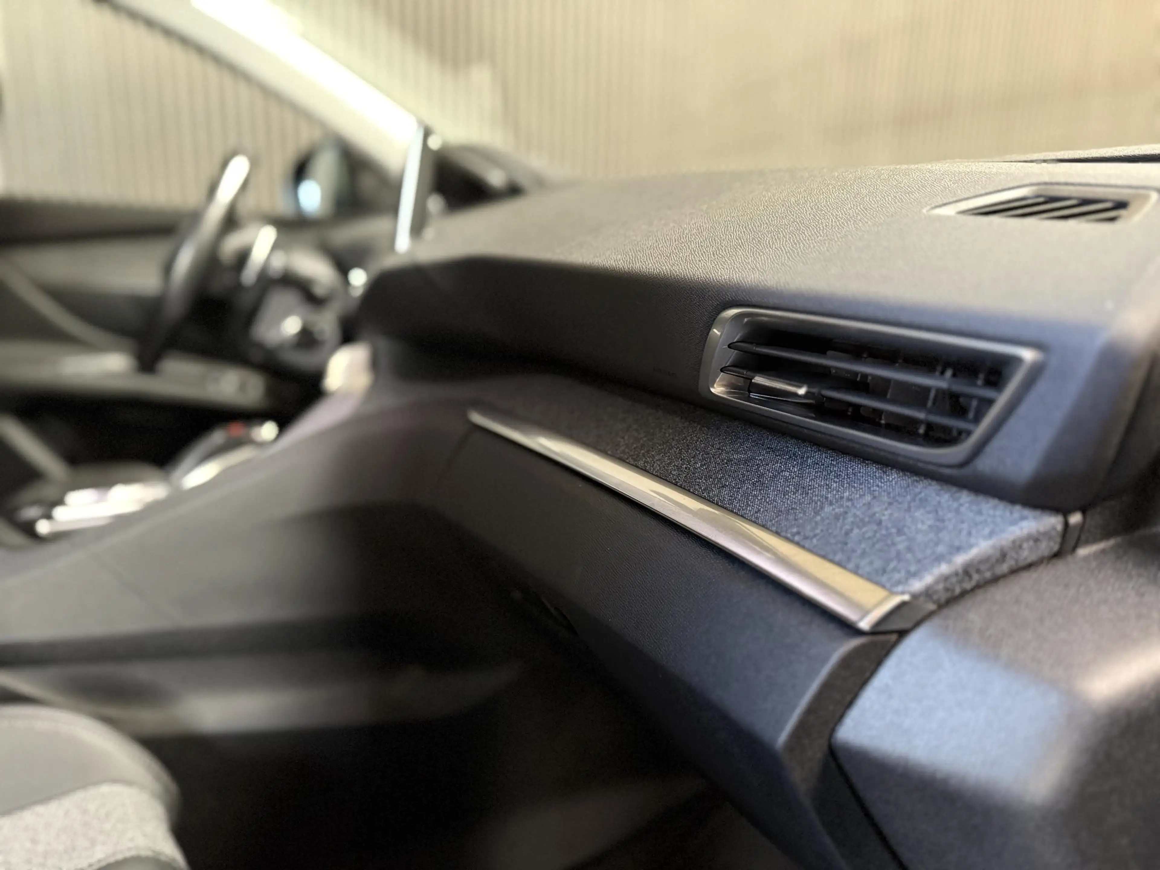 Peugeot 3008 1.2 PureTech Allure | Automaat | Nieuwe riem | Aan — photo 23