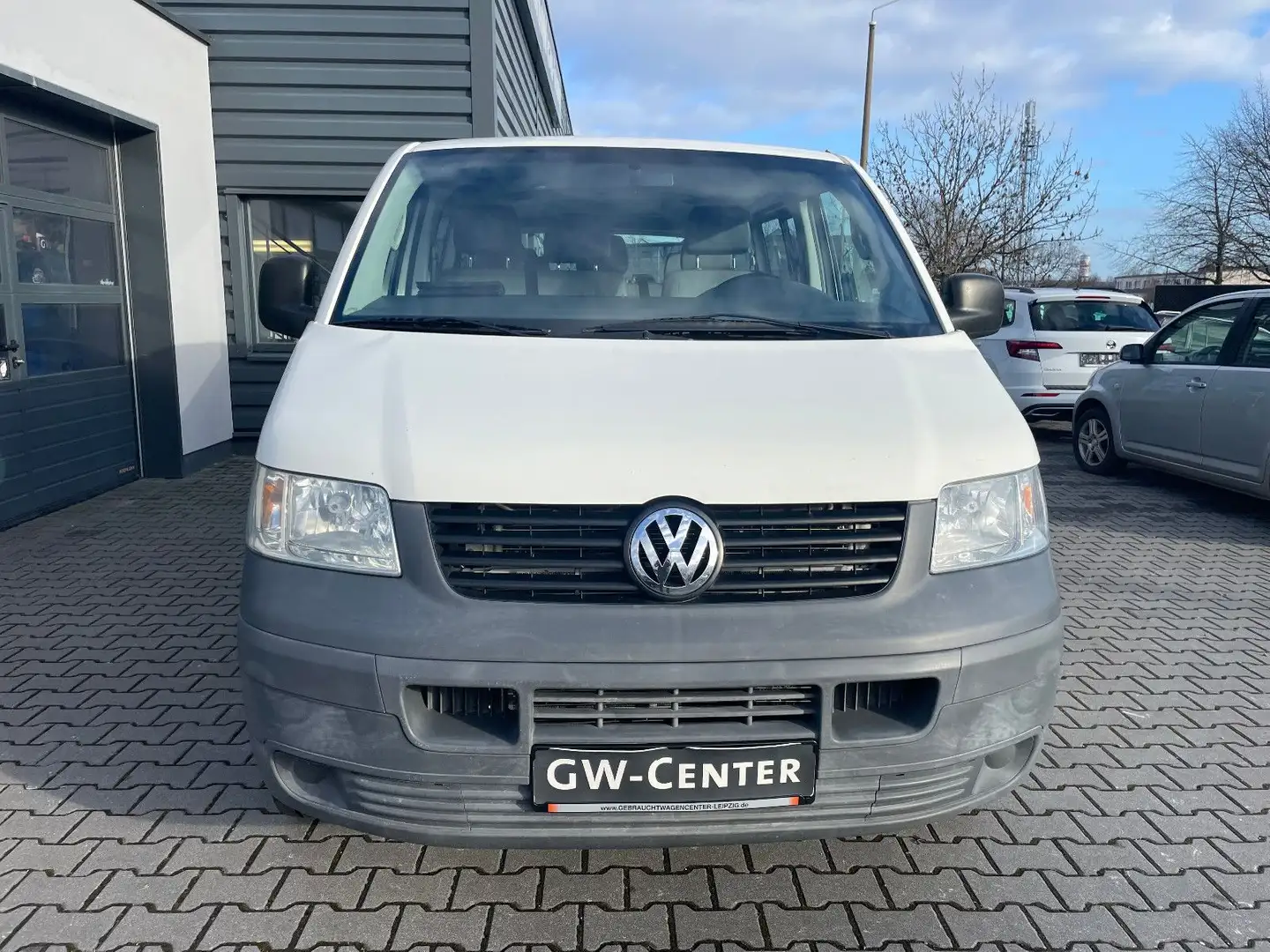 Volkswagen T5 Kombi Lang -Automatik-Klima-9 Sitze -Scheckhe Beyaz - 2
