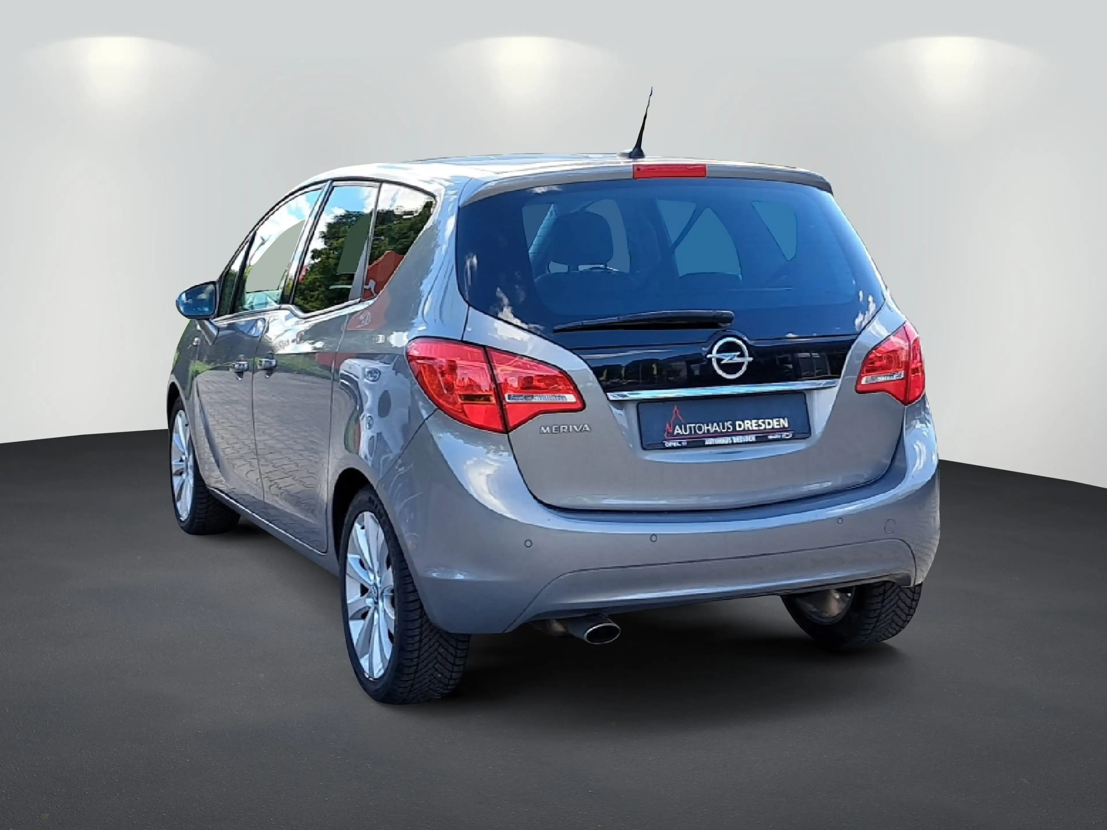 Opel Meriva B 1.4 Turbo Innovation *NAVI*SHZ*PDC*AWR* — photo 4
