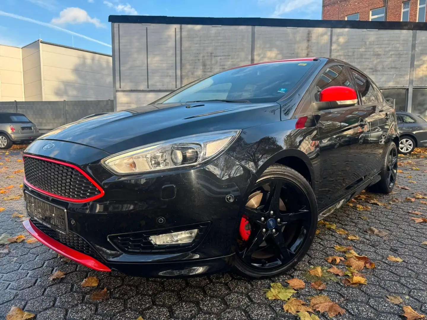 Ford Focus Lim. 1.5 EB Sport Schwarz - 2