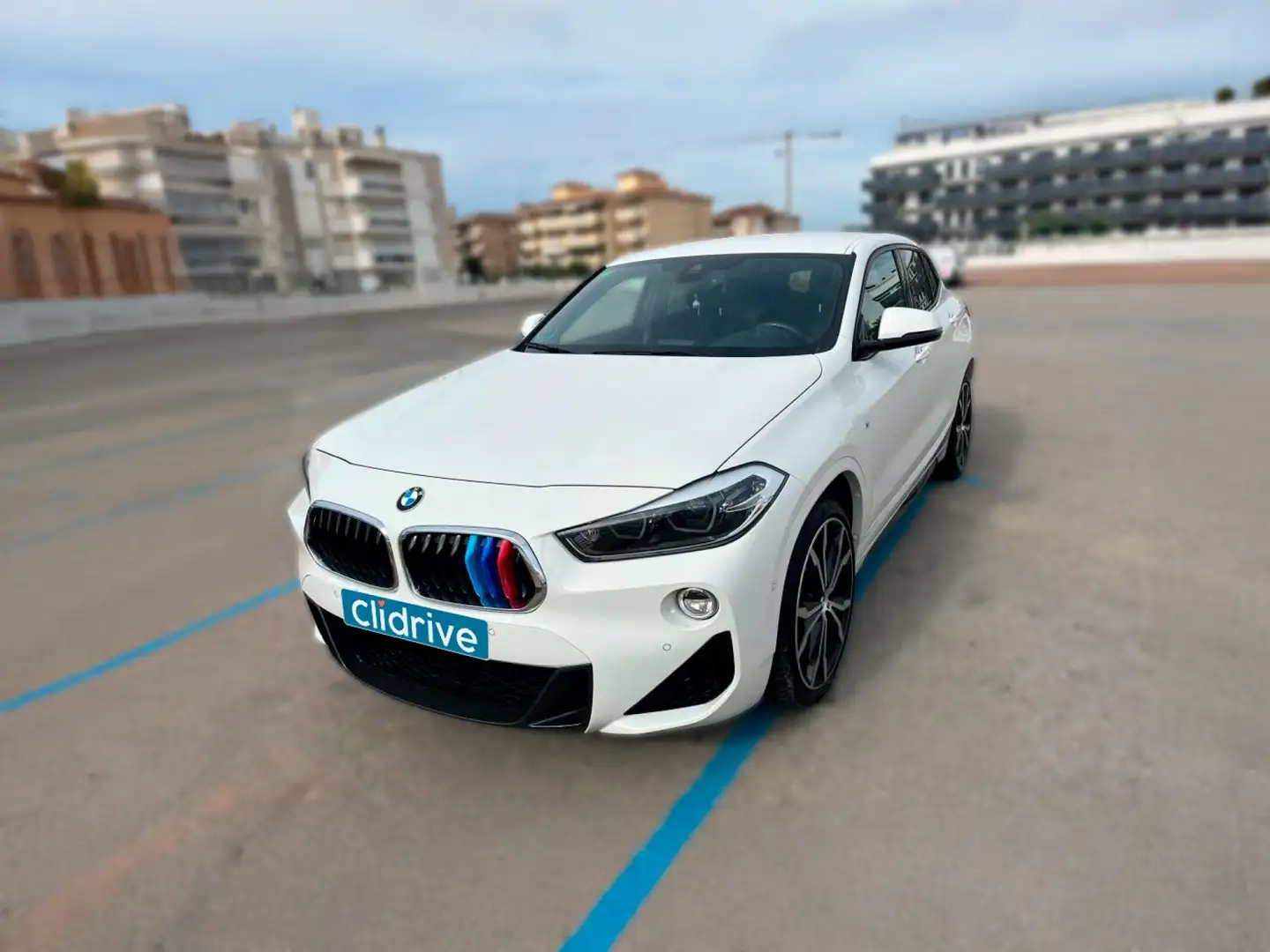 BMW X2 sDrive 18dA Blanc - 2