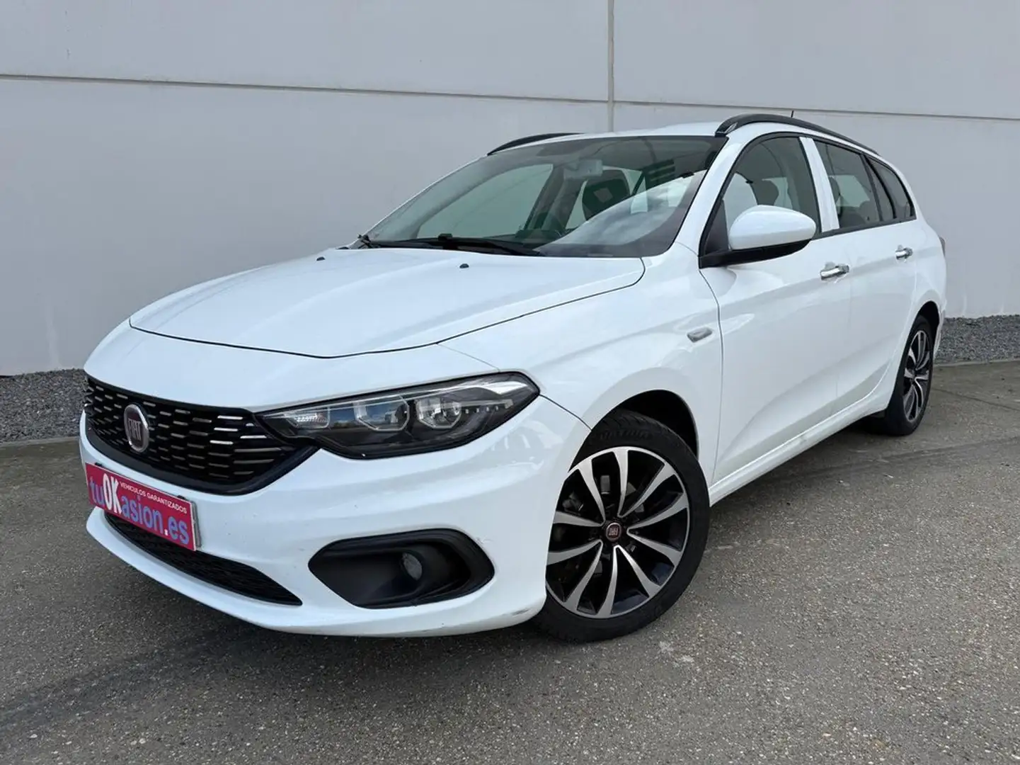 Fiat Tipo Sw 1.4 120Cv Glp Weiß - 1