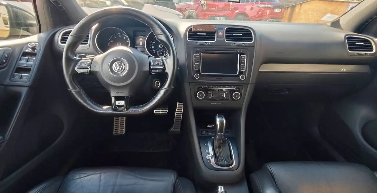 Volkswagen Golf R — photo 3