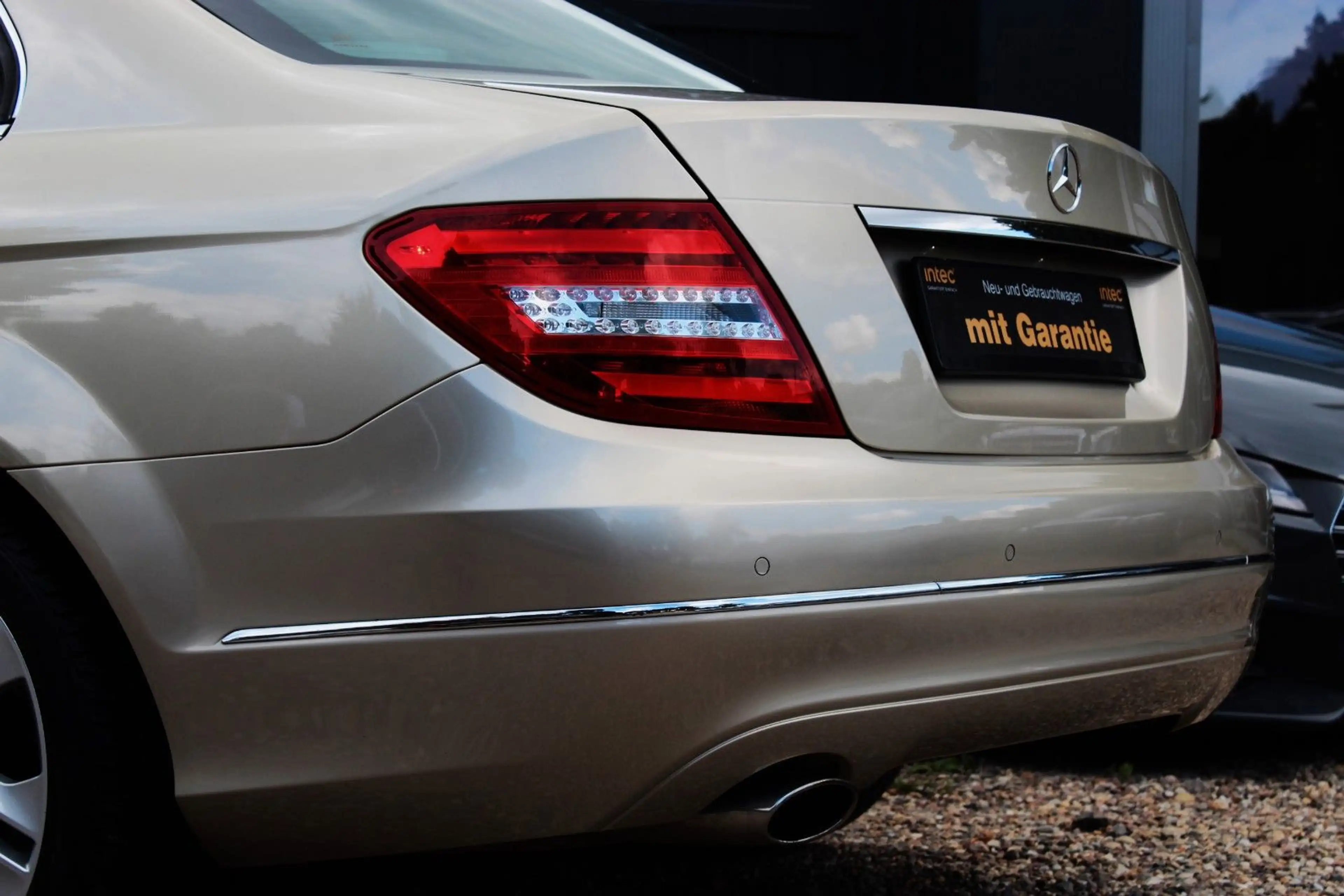 Mercedes-Benz C 200 BlueEF AVANTGARDE 7-G LEDER NAVI PDC KLIMA — photo 8
