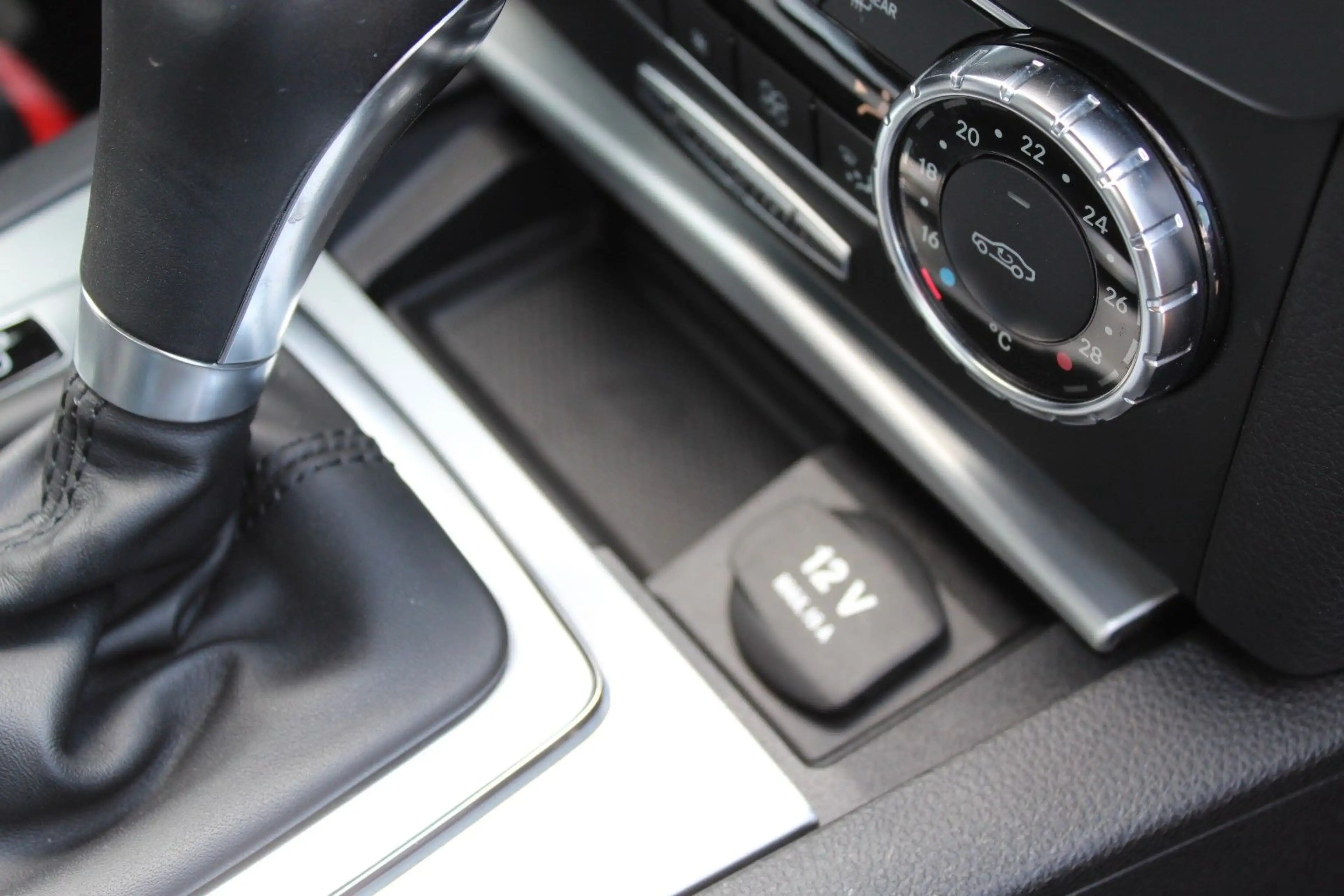 Mercedes-Benz C 200 BlueEF AVANTGARDE 7-G LEDER NAVI PDC KLIMA — photo 27